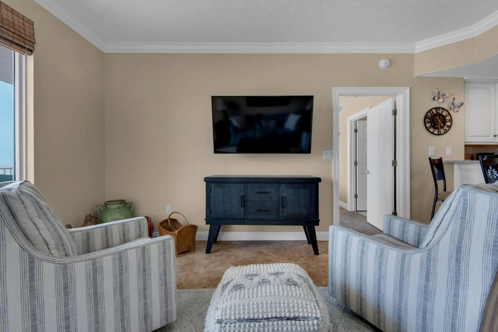 Living room in Treasure Island 0209