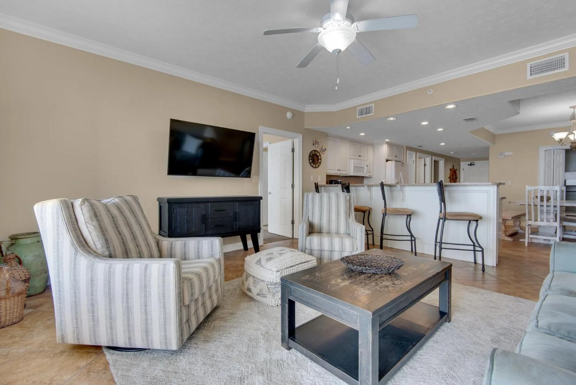 Living room in Treasure Island 0209