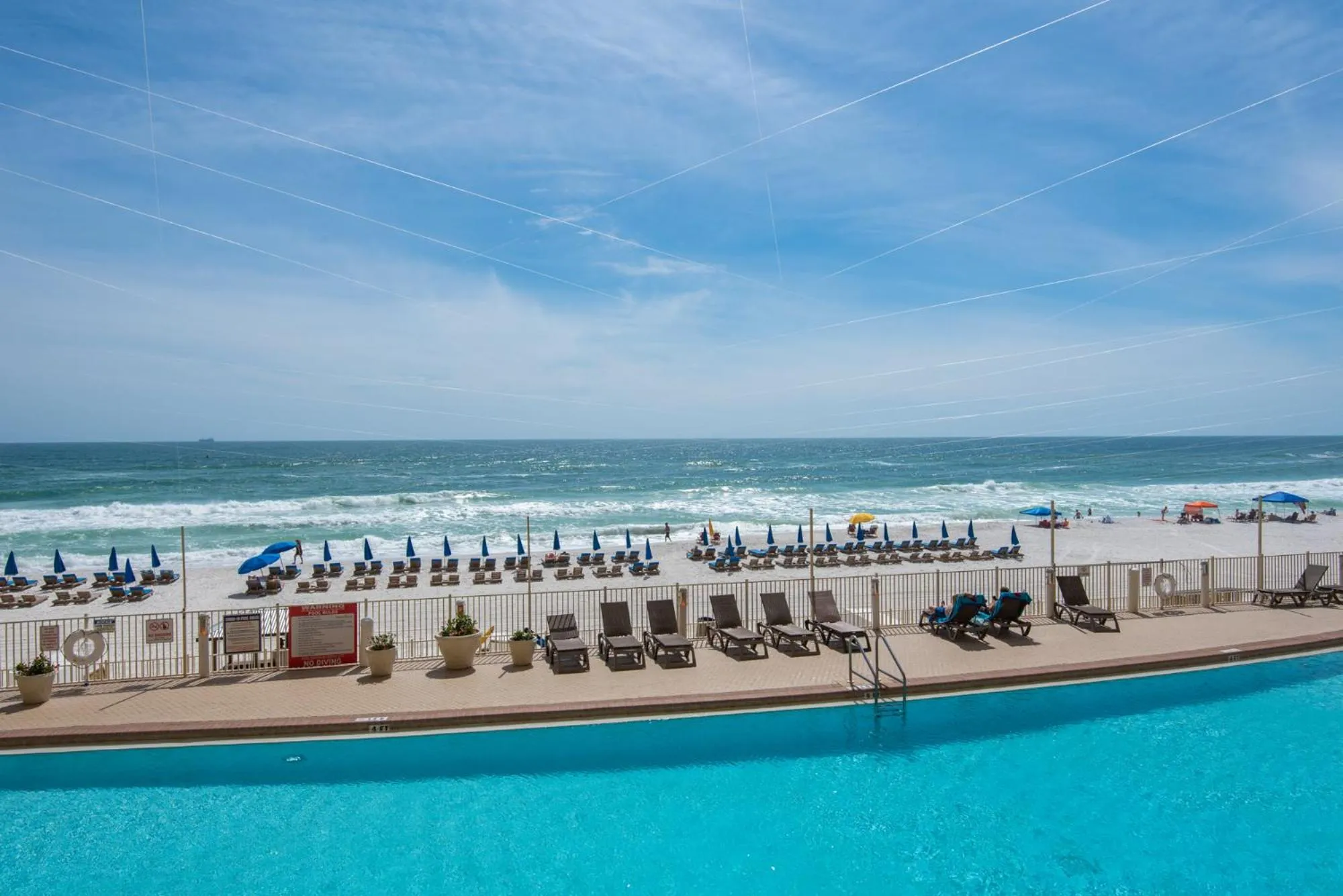 Swimming pool in Treasure Island 0209