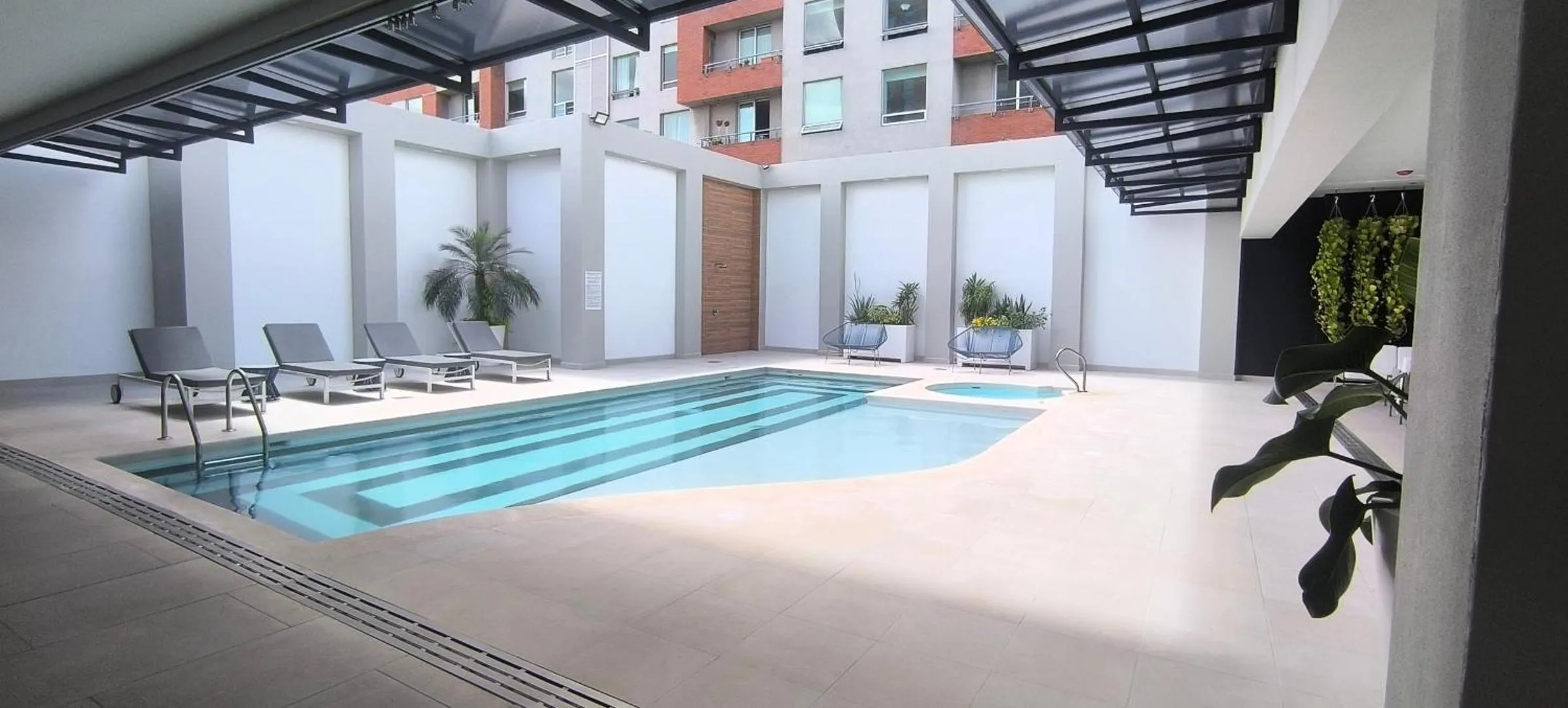 Swimming pool in D Sabana Hotel San José