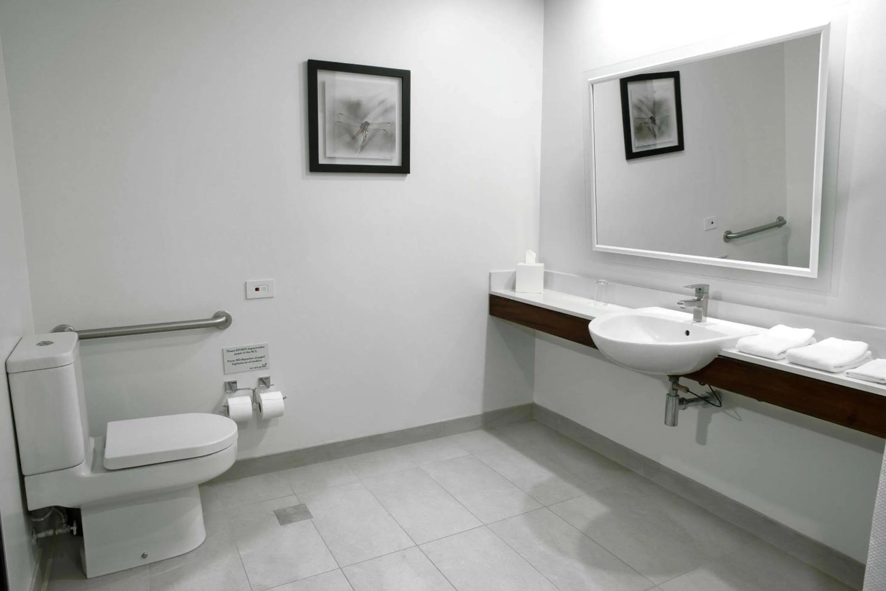 Bedroom in D Sabana Hotel San José