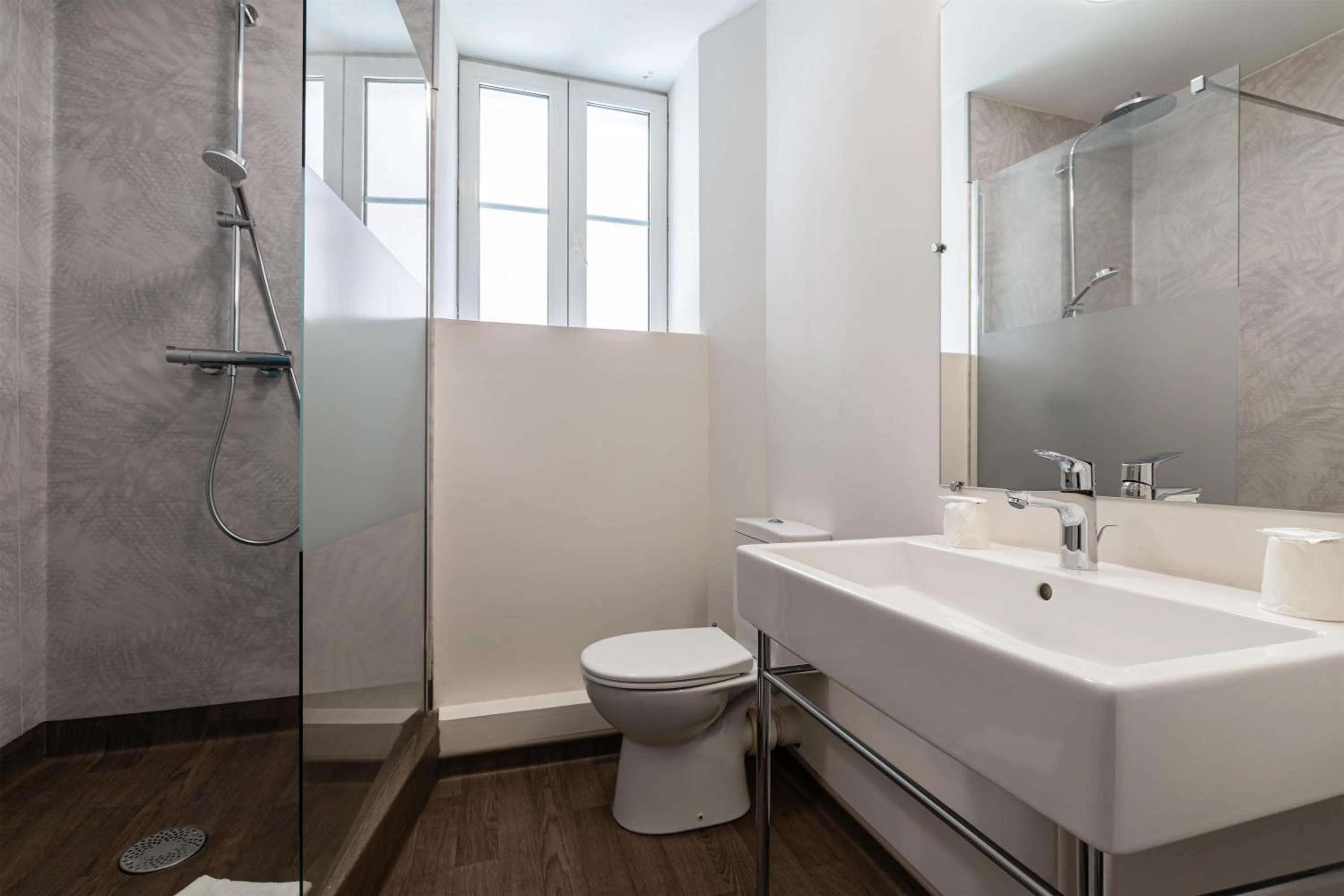 Bathroom in Best Western Le Bristol