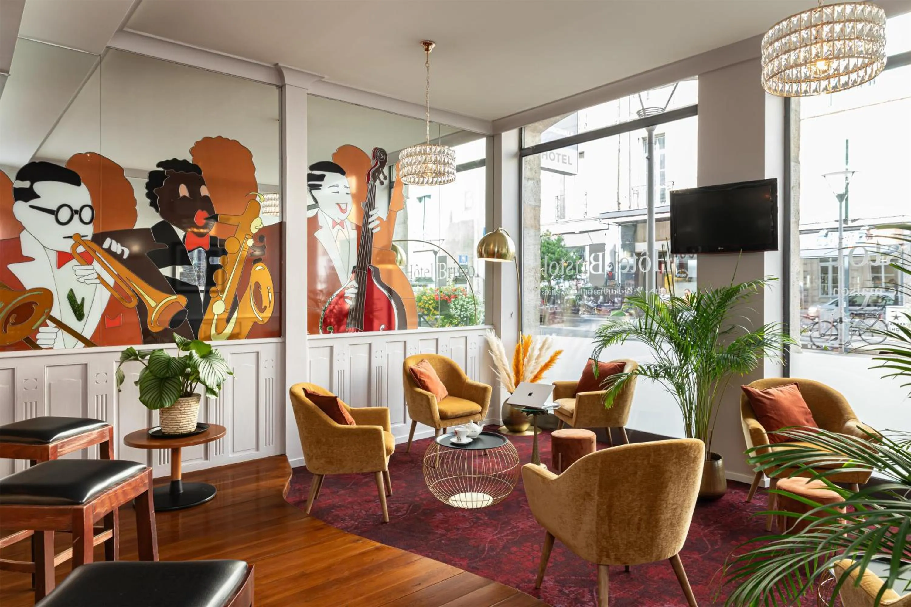 Lounge or bar in Best Western Le Bristol