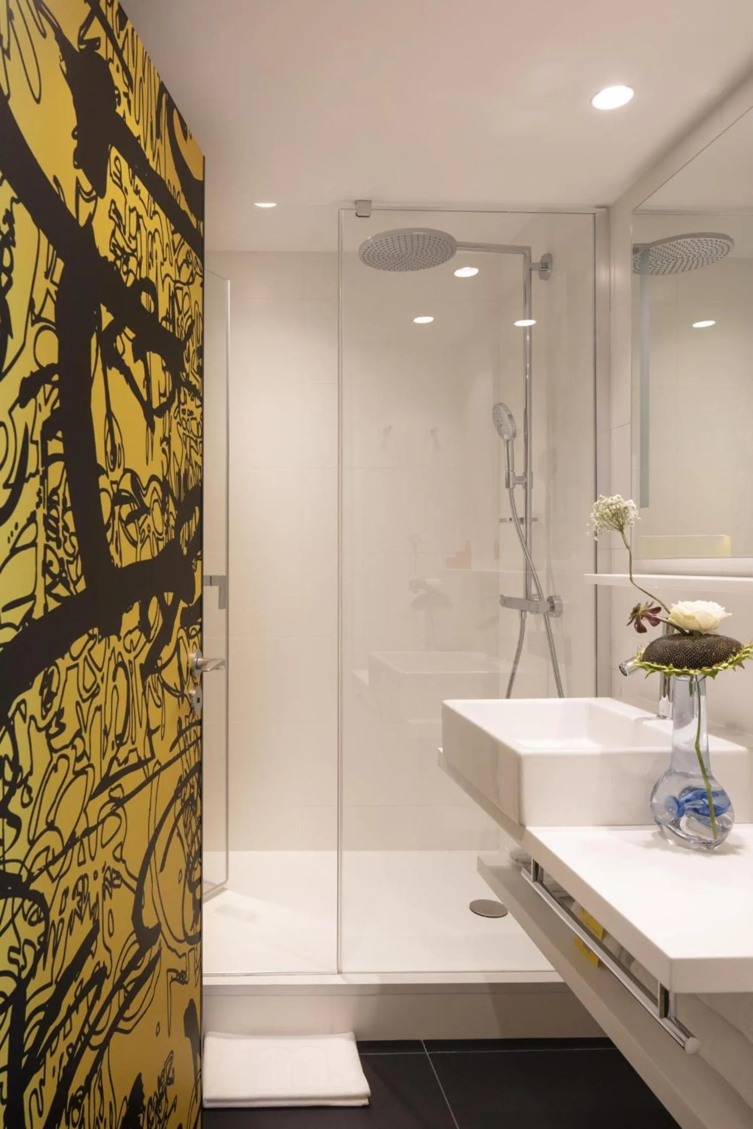 Bathroom in nhow Marseille