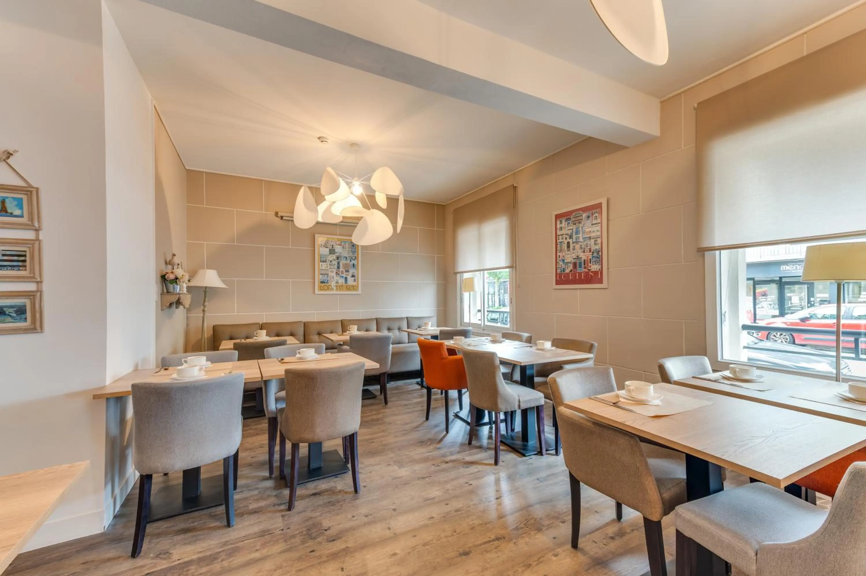 Breakfast in Brit Hôtel Confort Cléria Lorient Centre