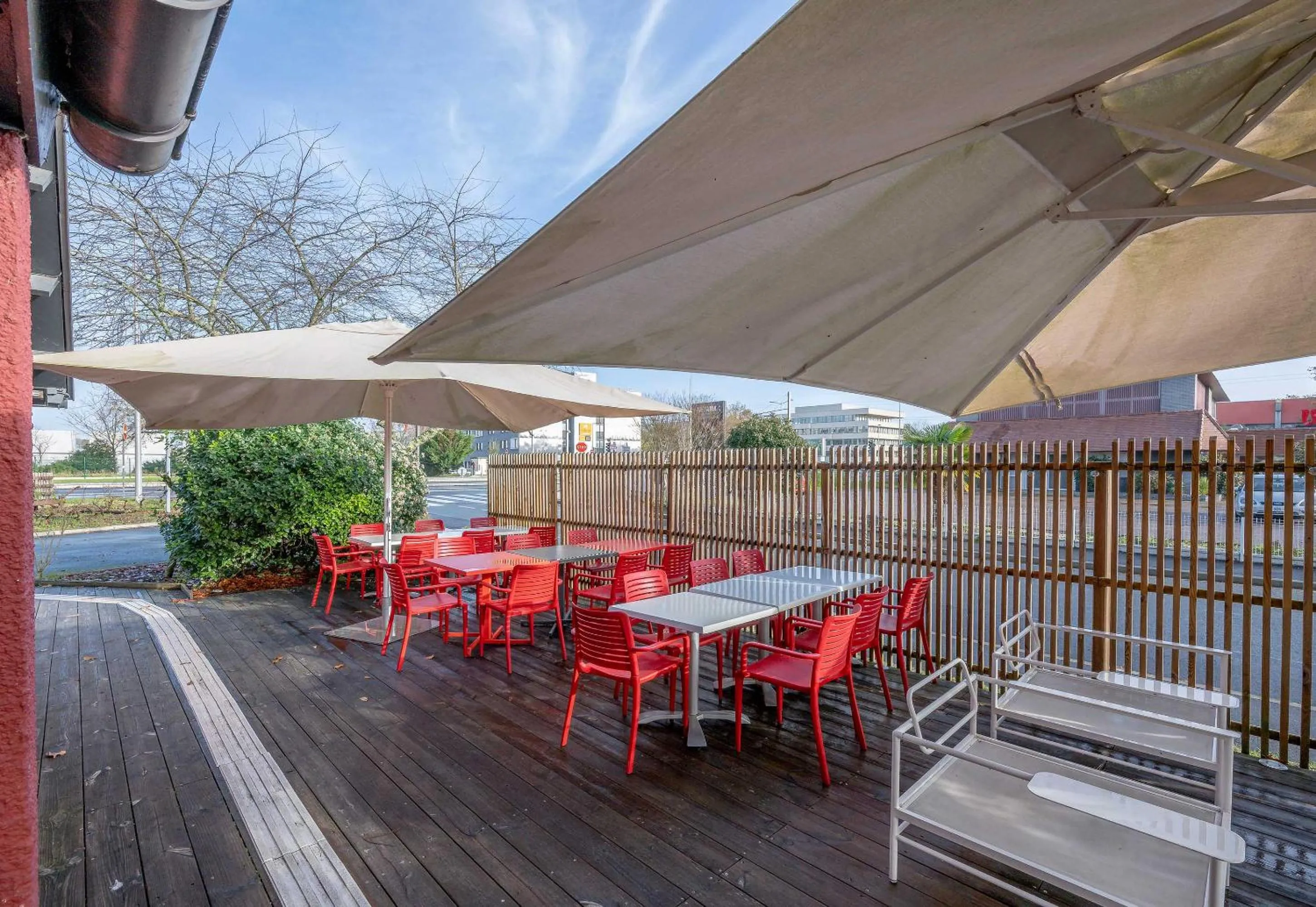 Property building in ibis Bordeaux Mérignac