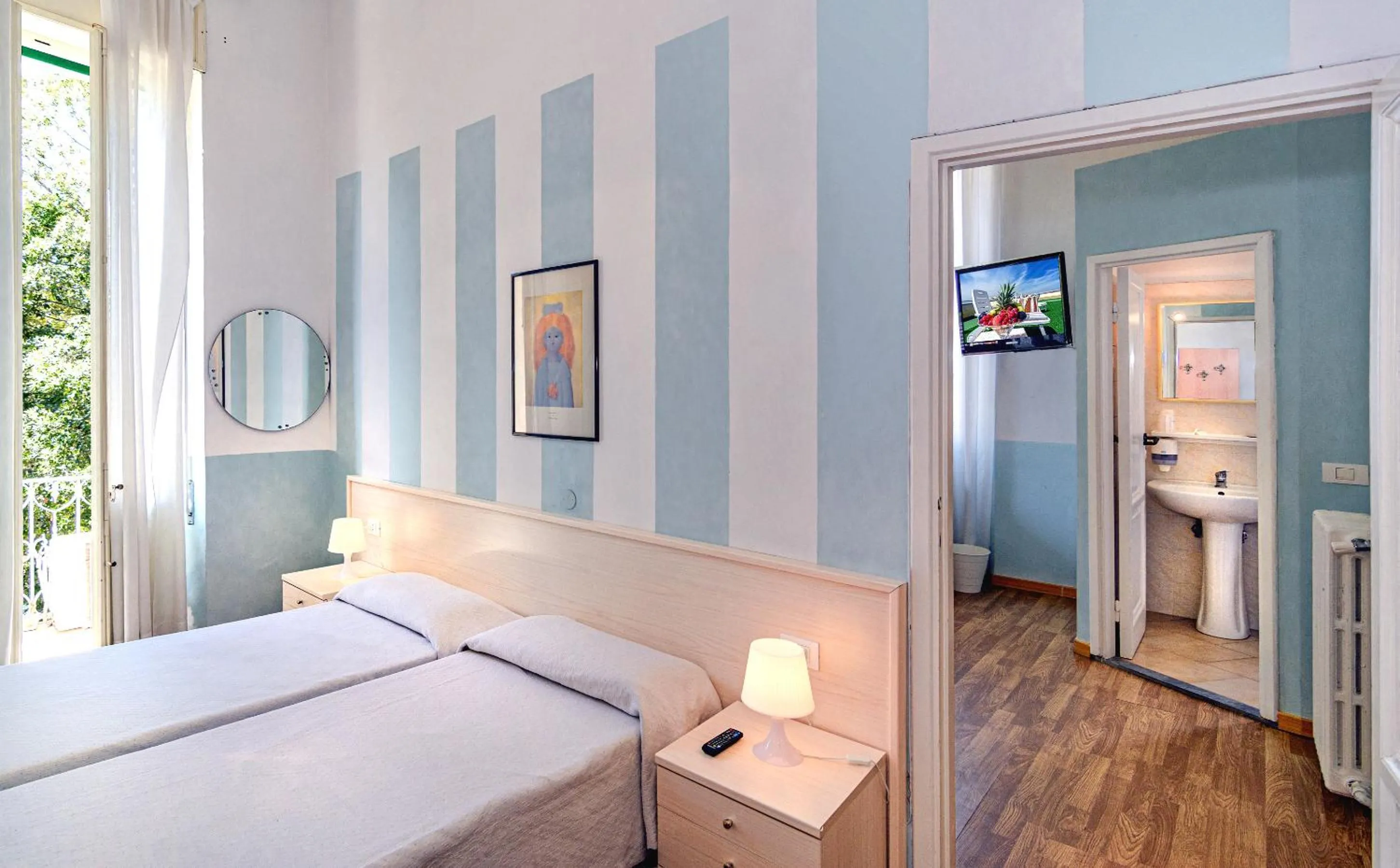 Property building in Albergo Villa Gradita