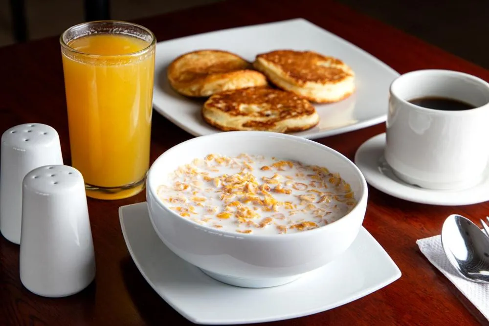 Food in Hotel Splendor by Friends Company