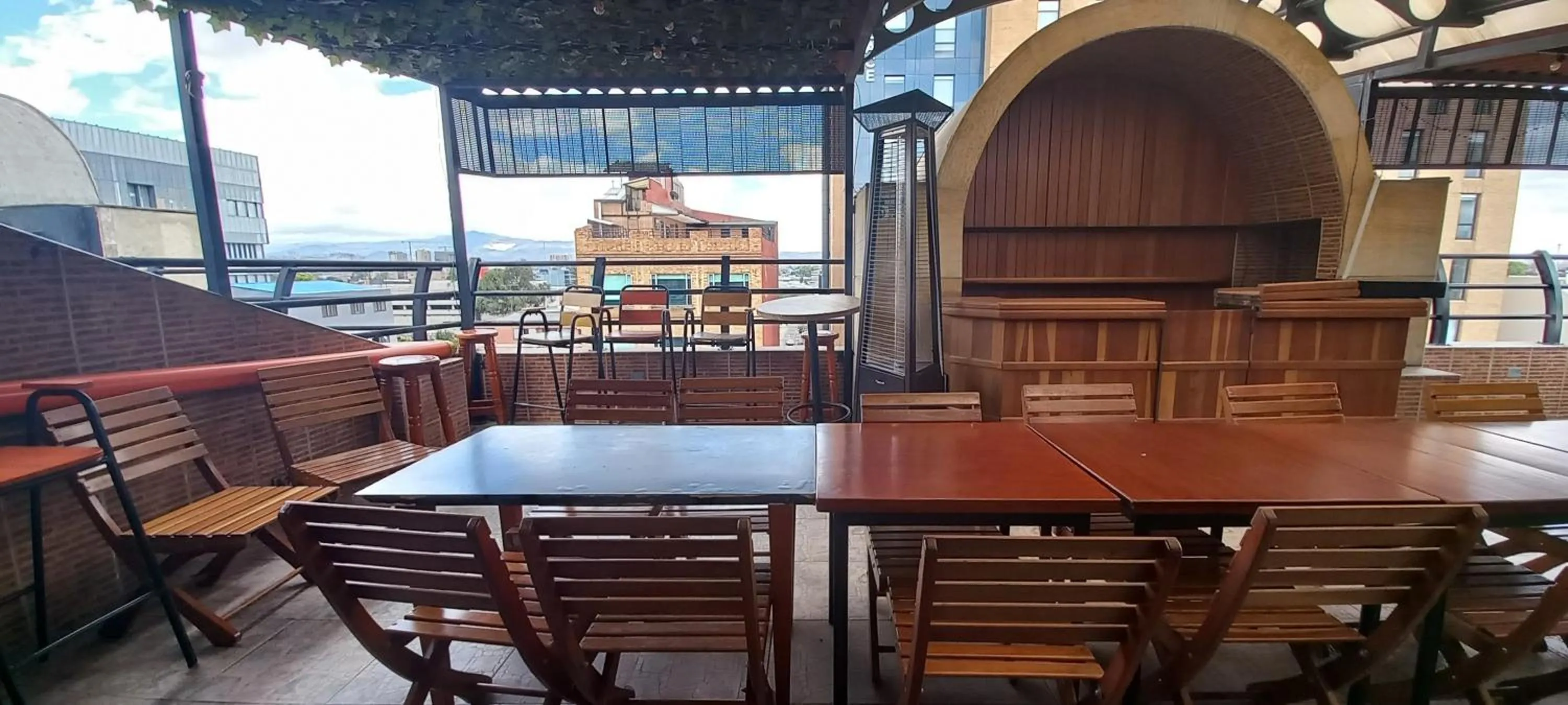 Property building in Hotel Splendor by Friends Company