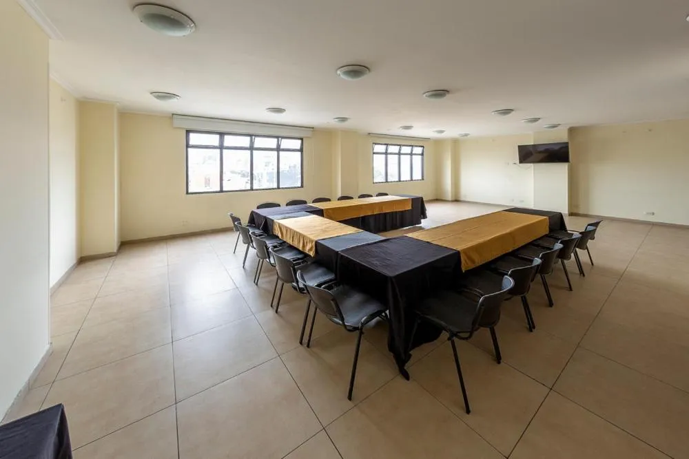 Meeting/conference room in Hotel Splendor by Friends Company