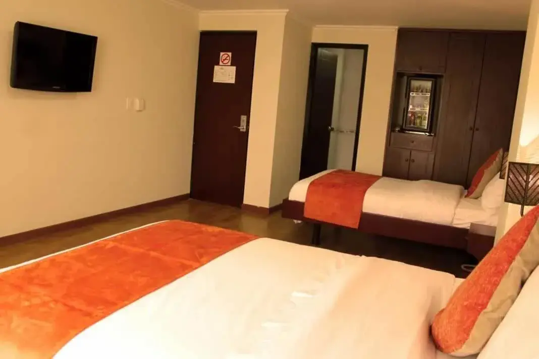 Twin Room in Hotel Splendor by Friends Company Twin Room in Hotel Splendor by Friends Company