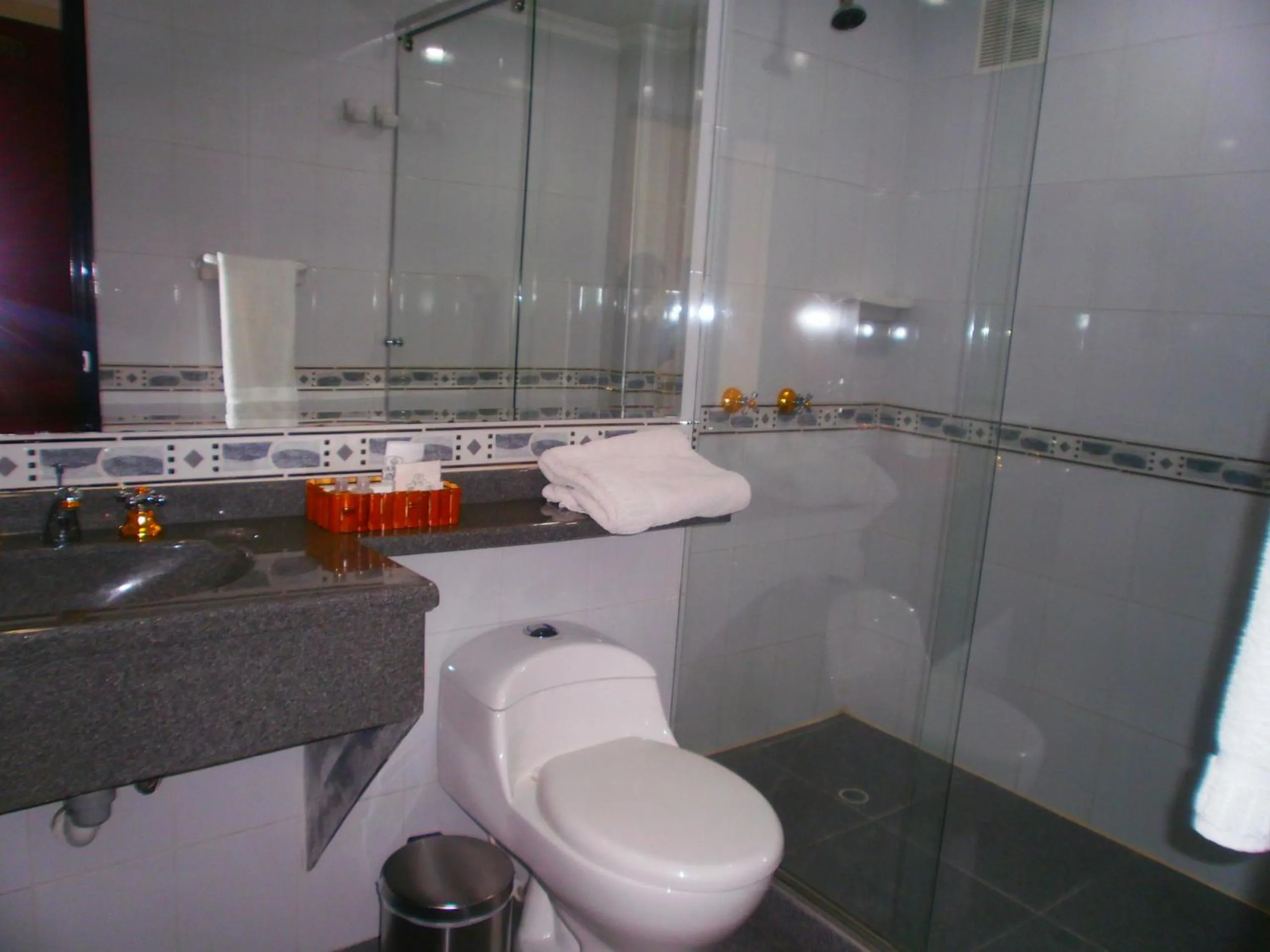 Bathroom in Hotel Splendor by Friends Company