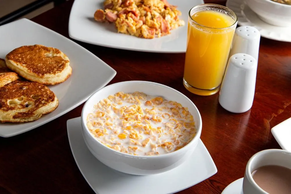 Food in Hotel Splendor by Friends Company