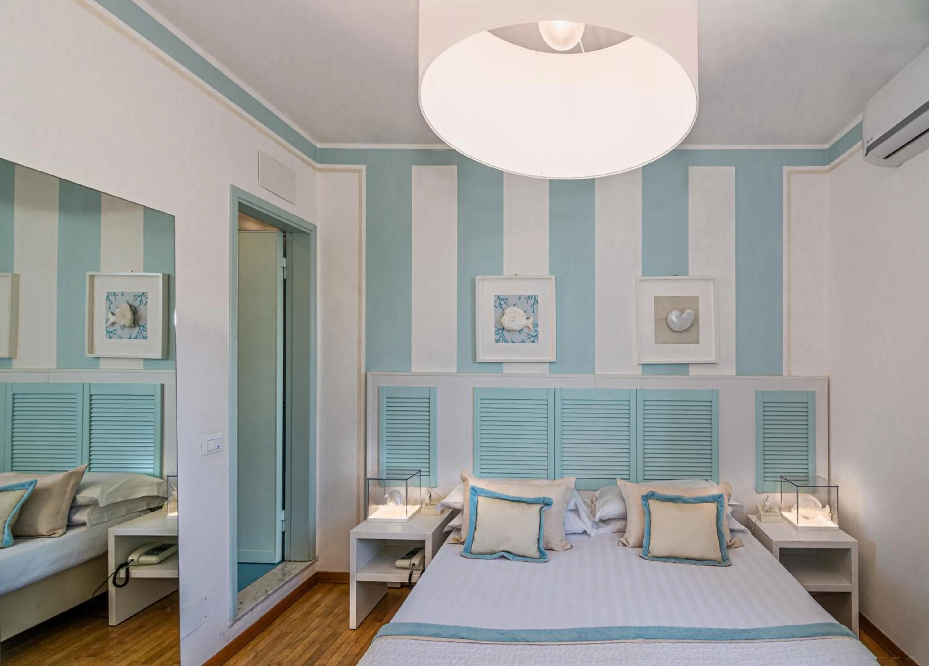 Bed in Raffaelli Villino Limoni