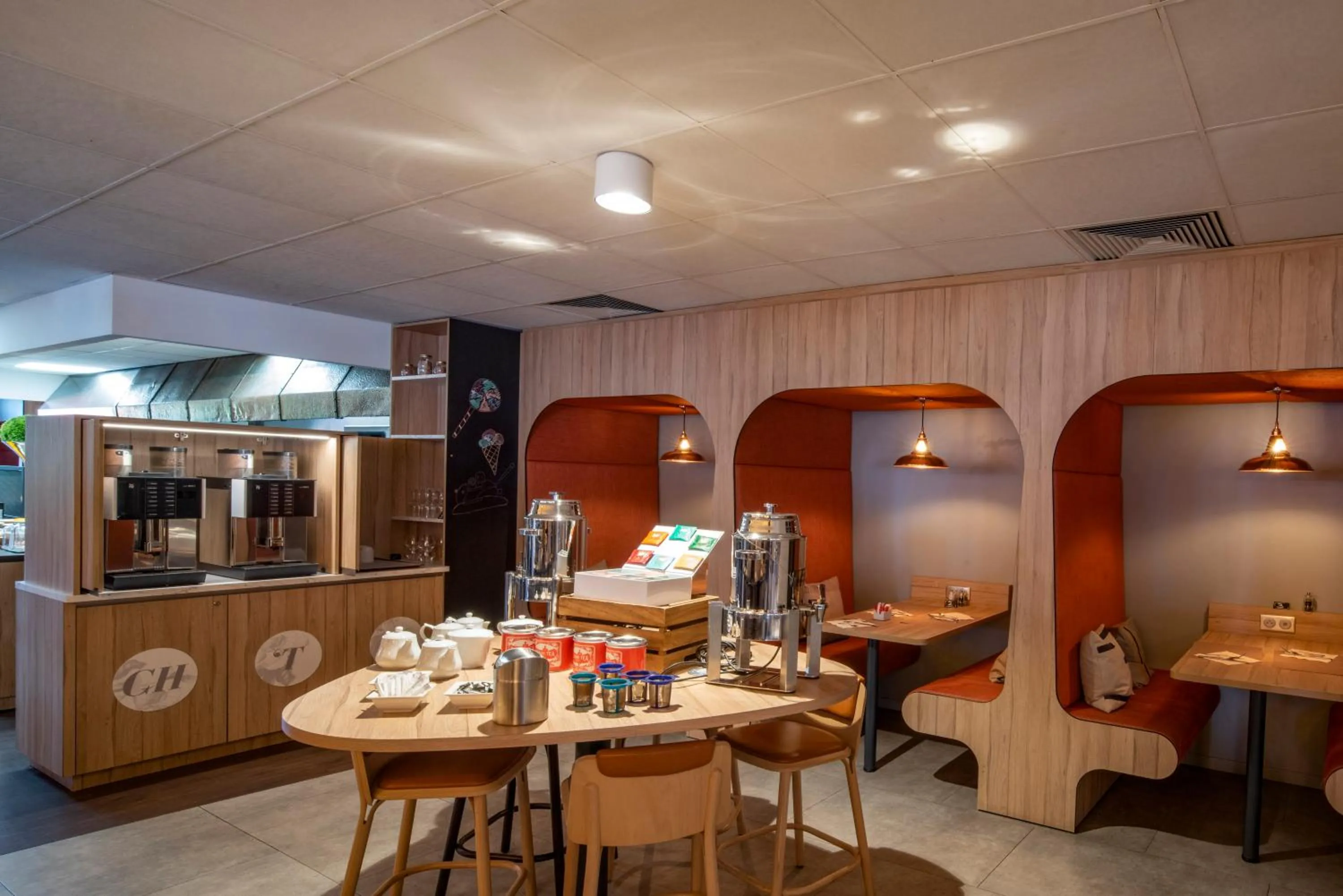 Restaurant/places to eat in Hôtel Mercure Lille Aéroport