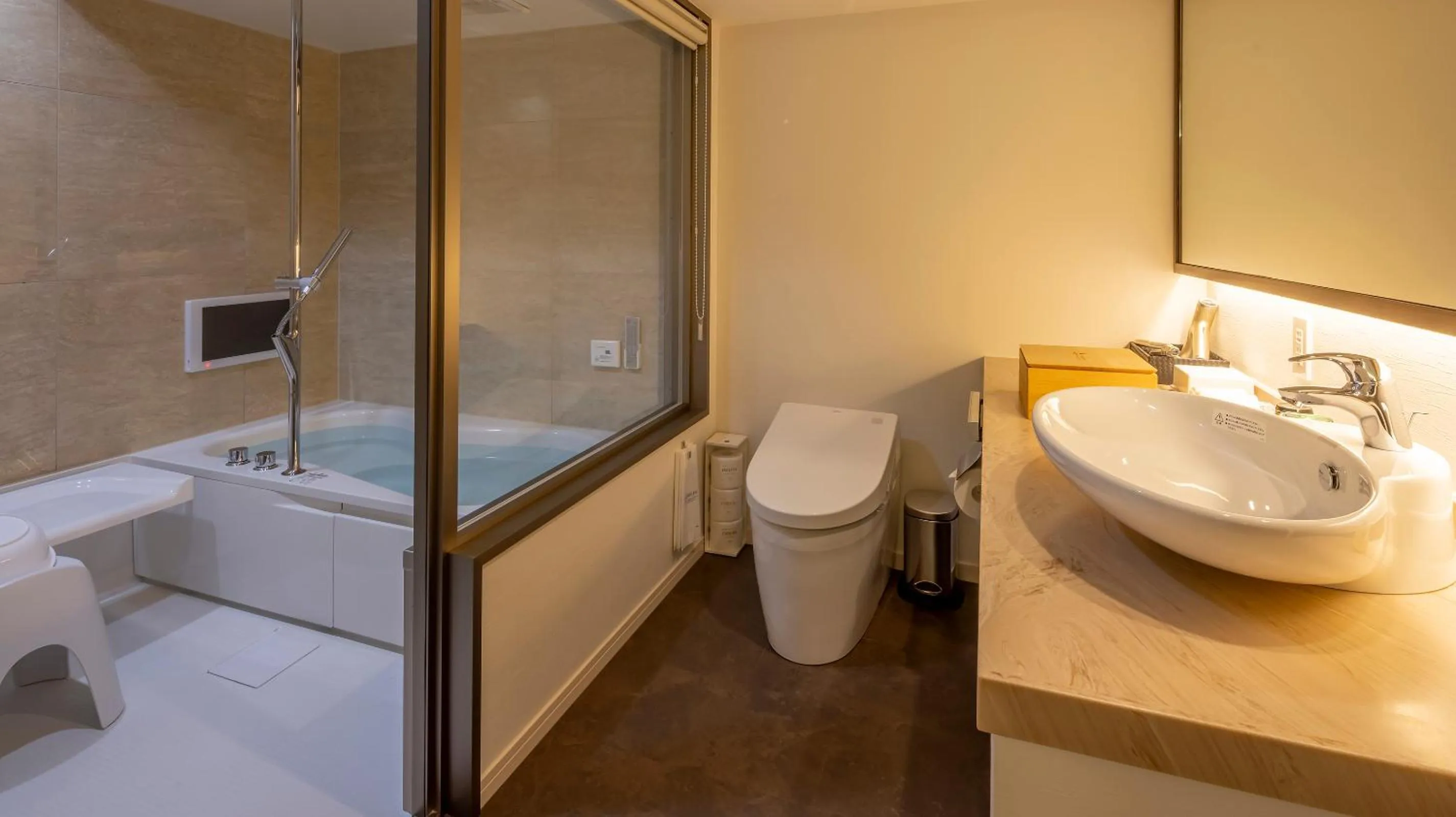 Toilet in Riverte Kyoto Kamogawa