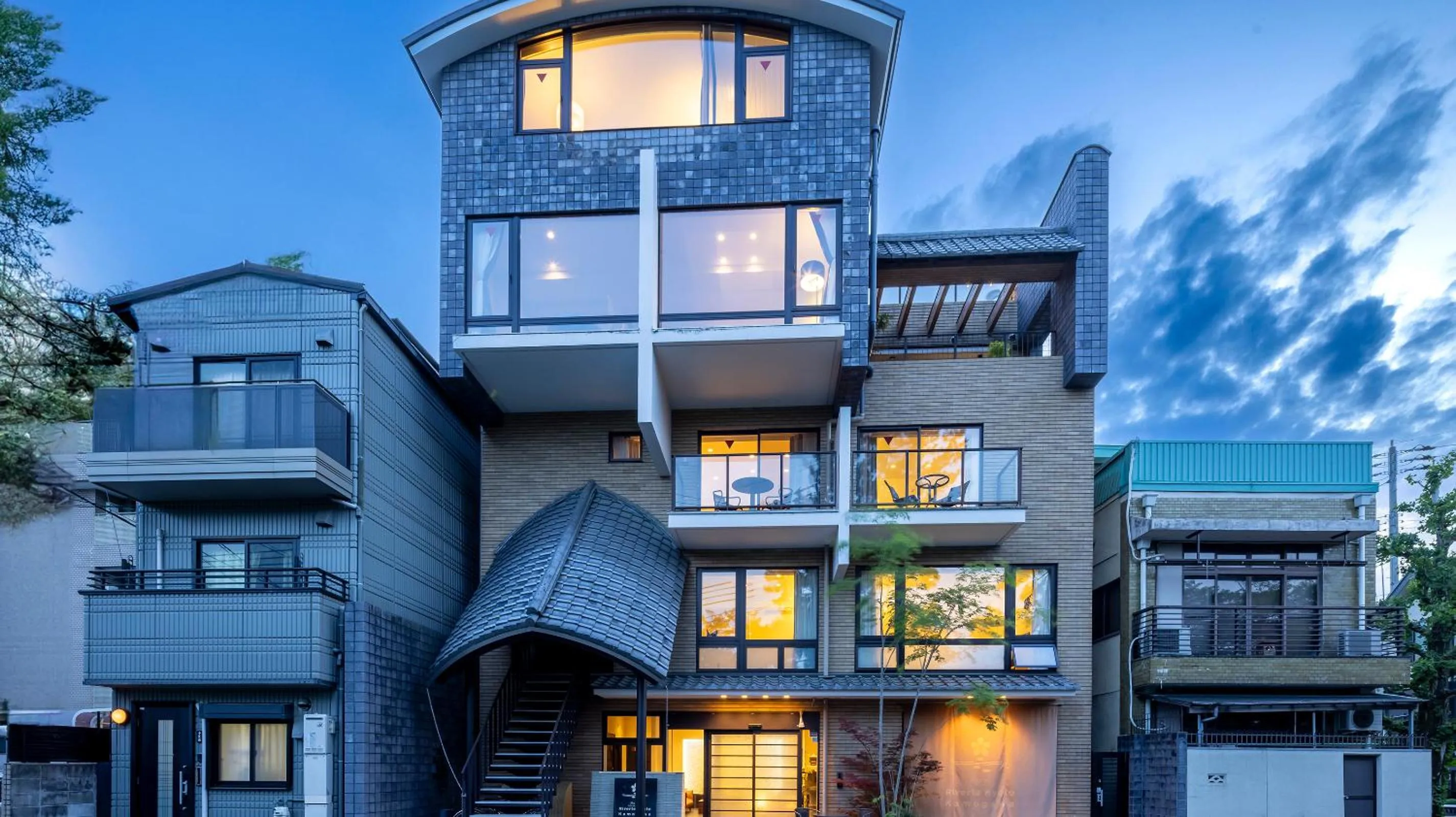 Property building in Riverte Kyoto Kamogawa