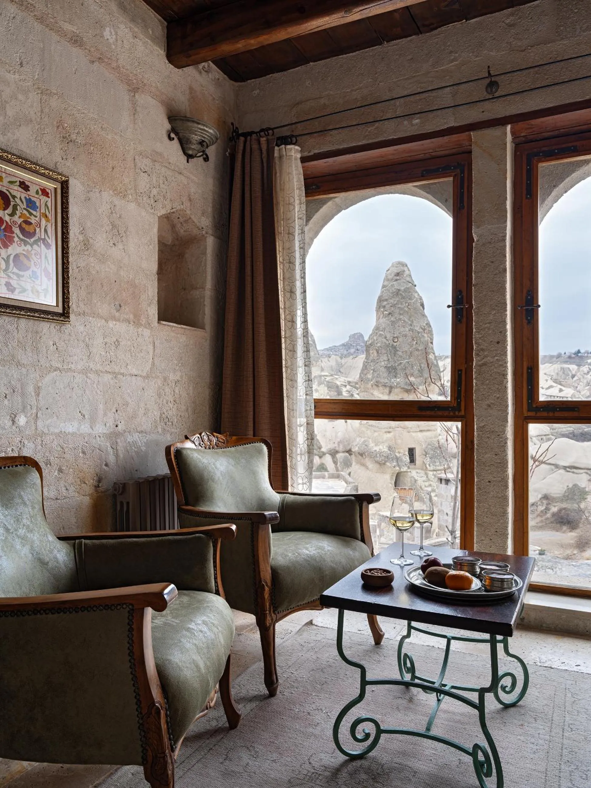 Seating area in Aza Cave Cappadocia Adult Hotel