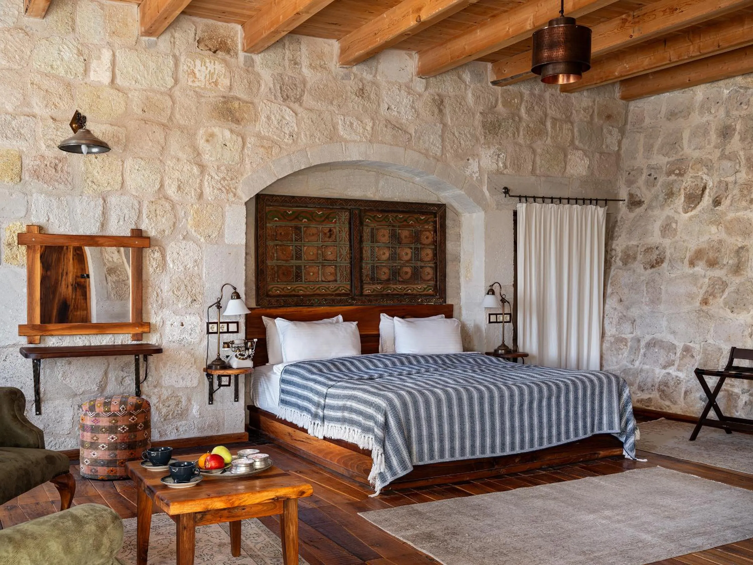 Photo of the whole room, Bed in Aza Cave Cappadocia Adult Hotel