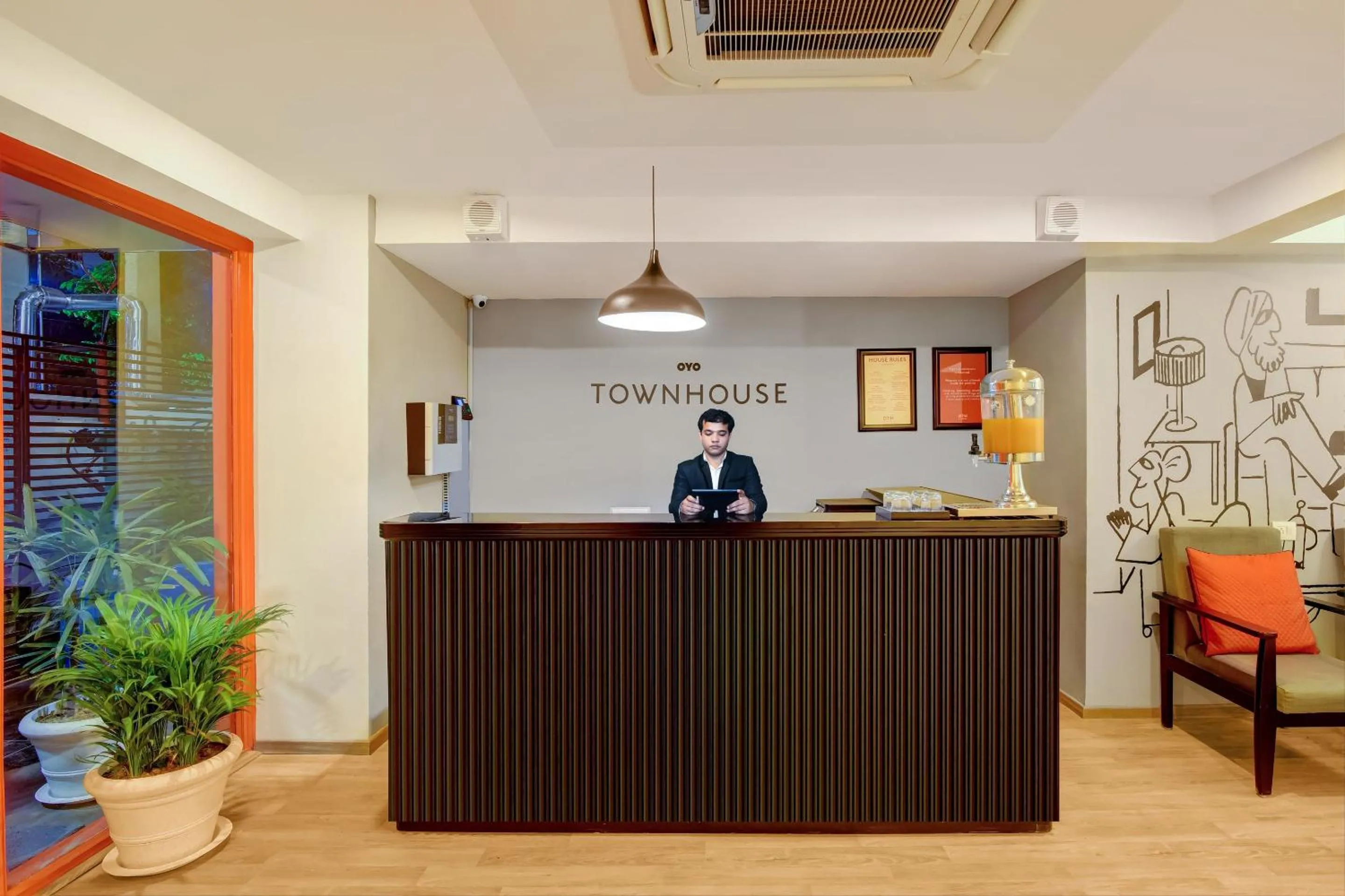 Lobby or reception in Townhouse Infinity stays