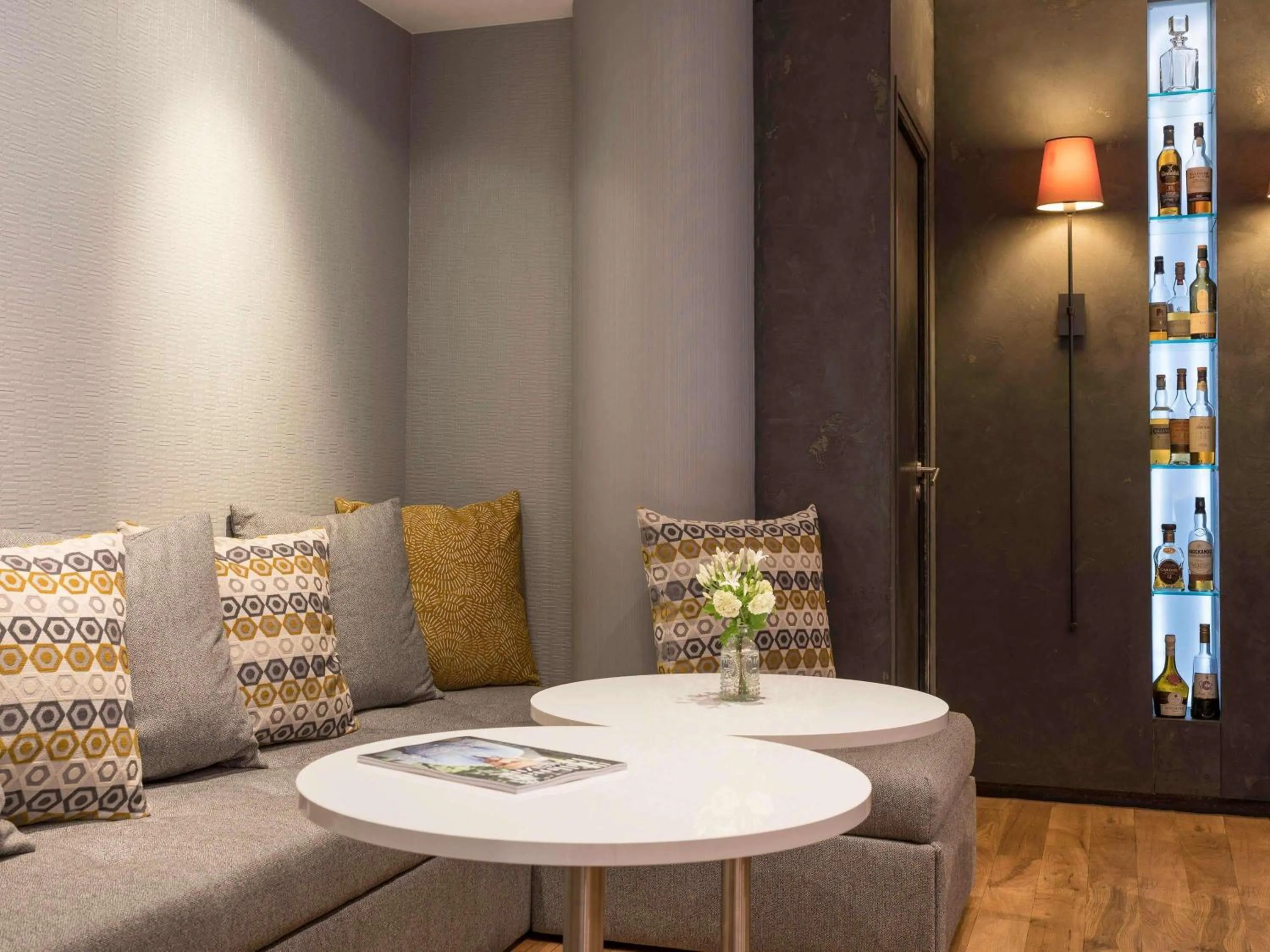 Lounge or bar in Pullman Toulouse