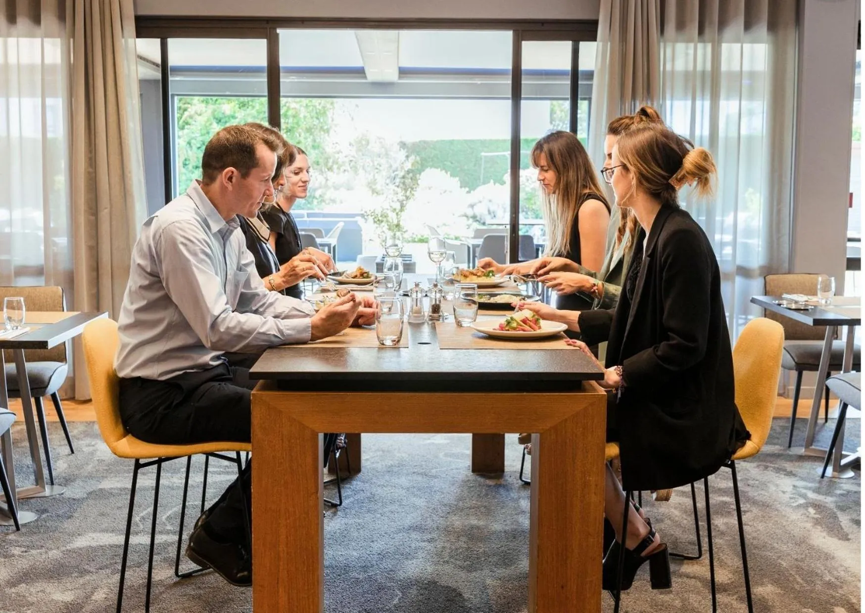 Restaurant/places to eat in Pullman Toulouse