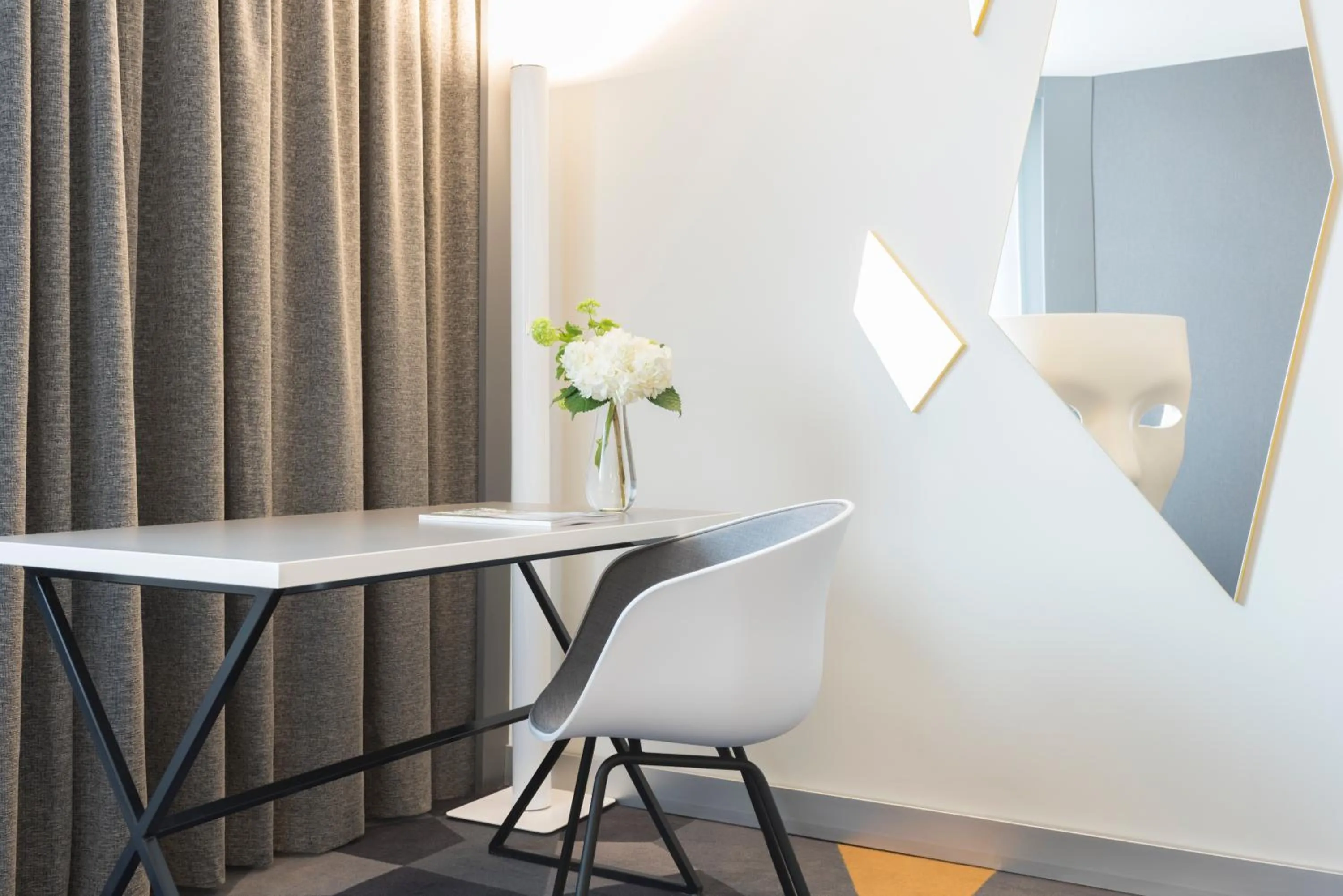 Dining area in Pullman Toulouse