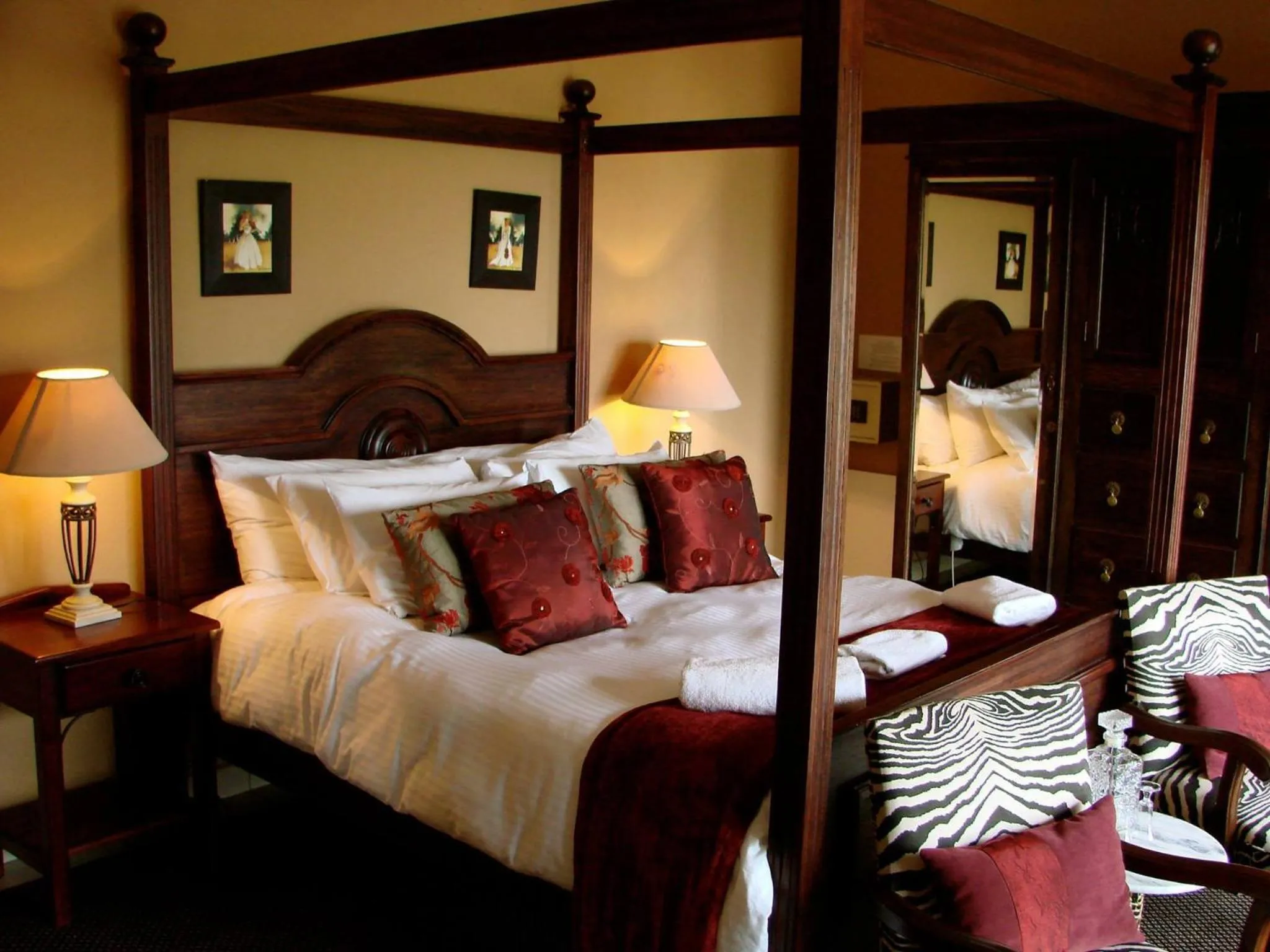 Bed in Blue Haze Country Lodge