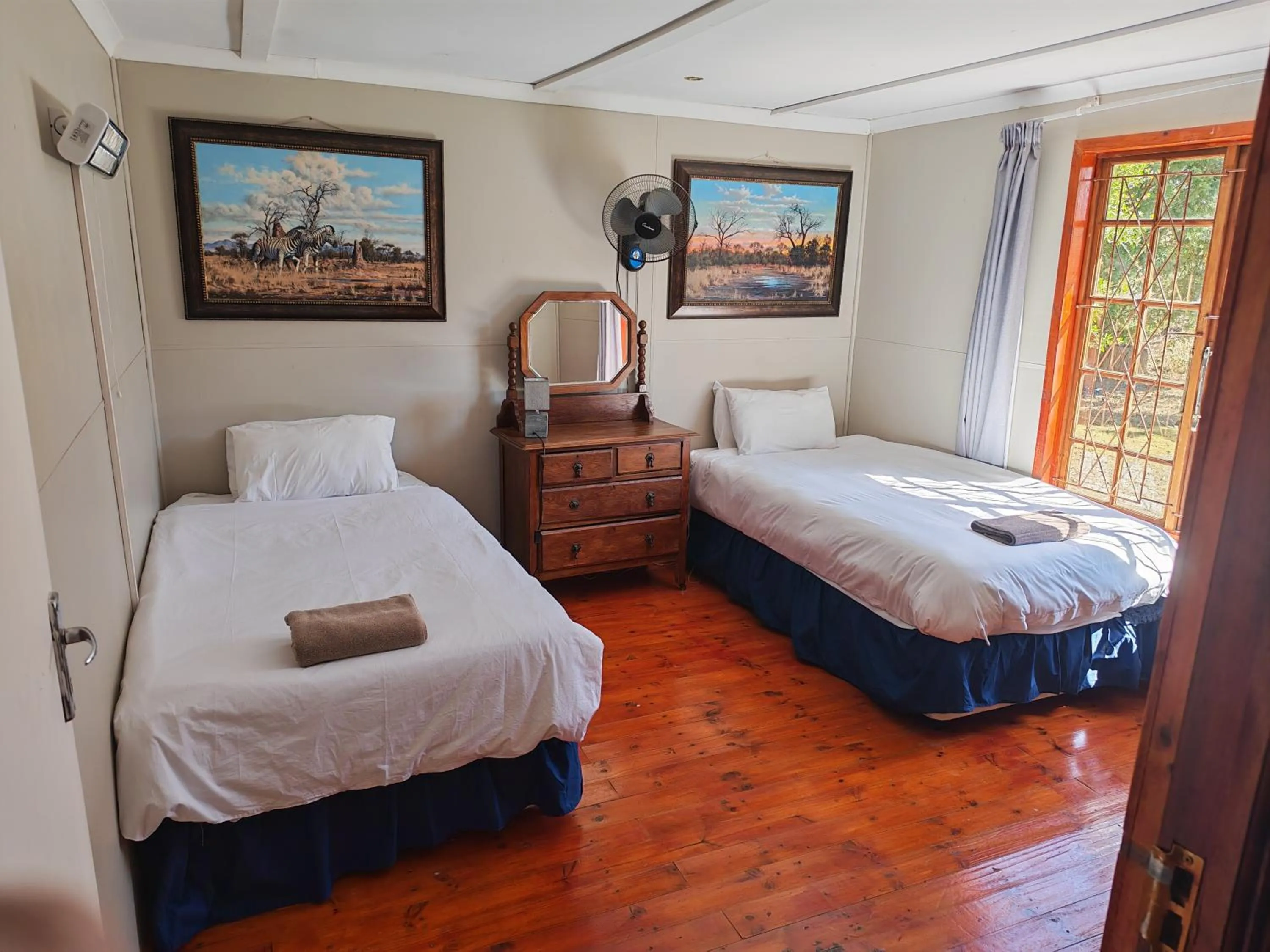 Bed in Blue Haze Country Lodge