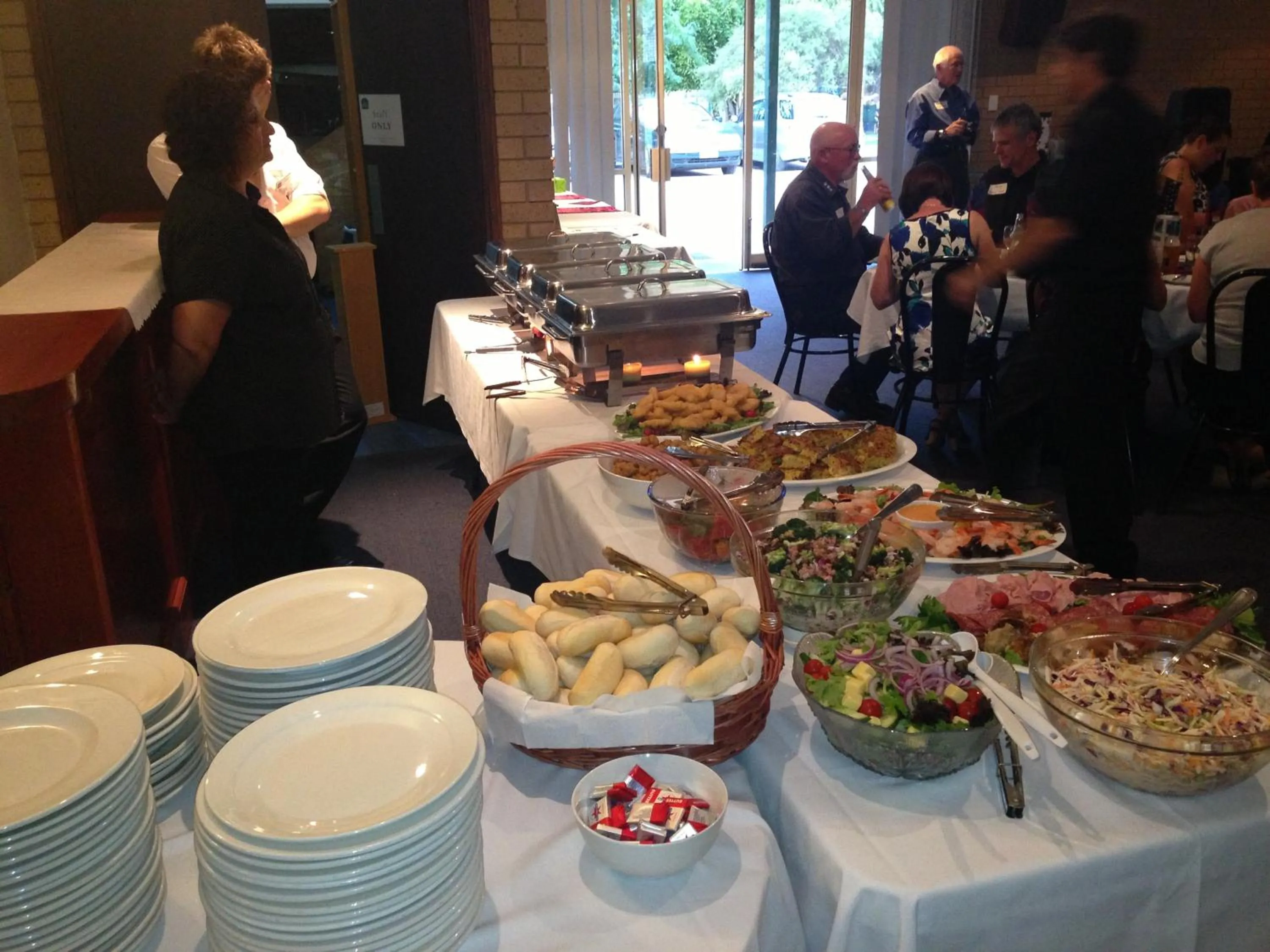 Food and drinks in High Country Motor Inn Bright