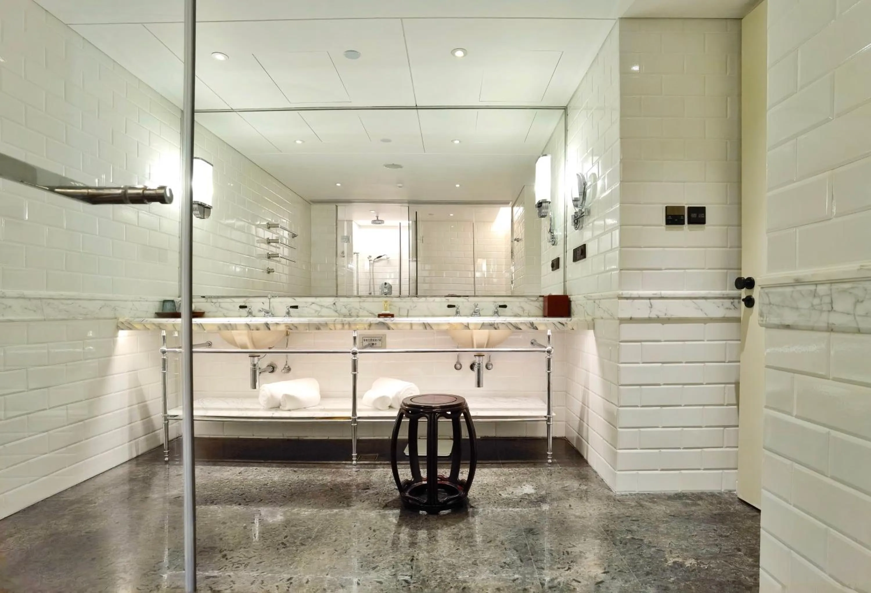 Bathroom in Grand Hotel Beijing Forbidden City