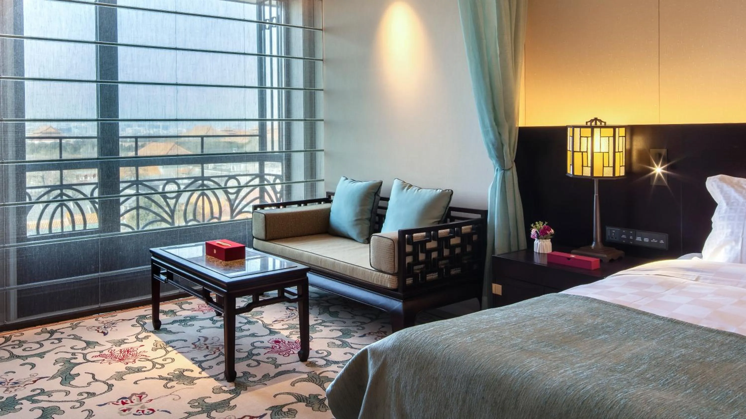 Bedroom in Grand Hotel Beijing Forbidden City
