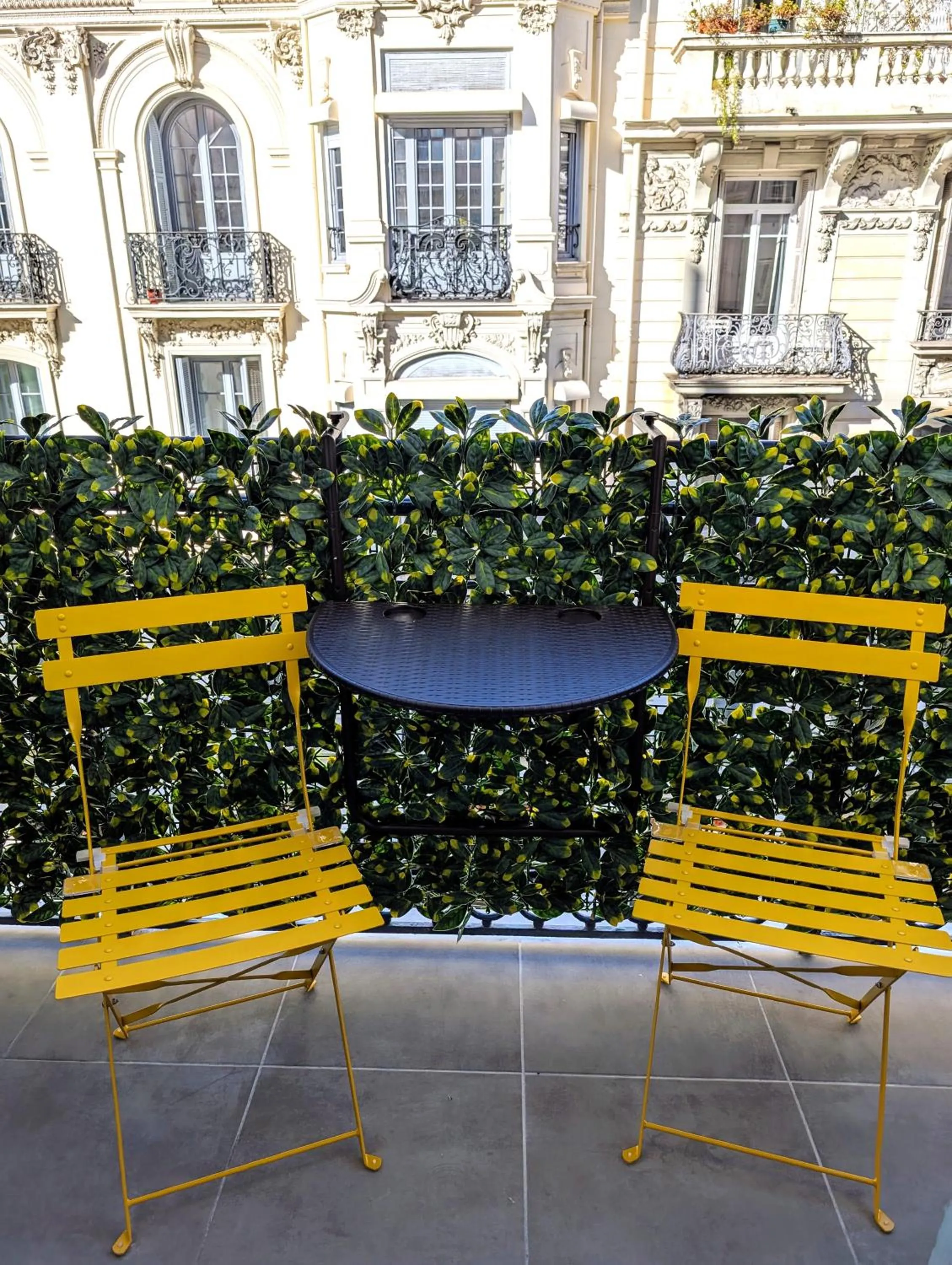 View (from property/room) in H33 Hôtel