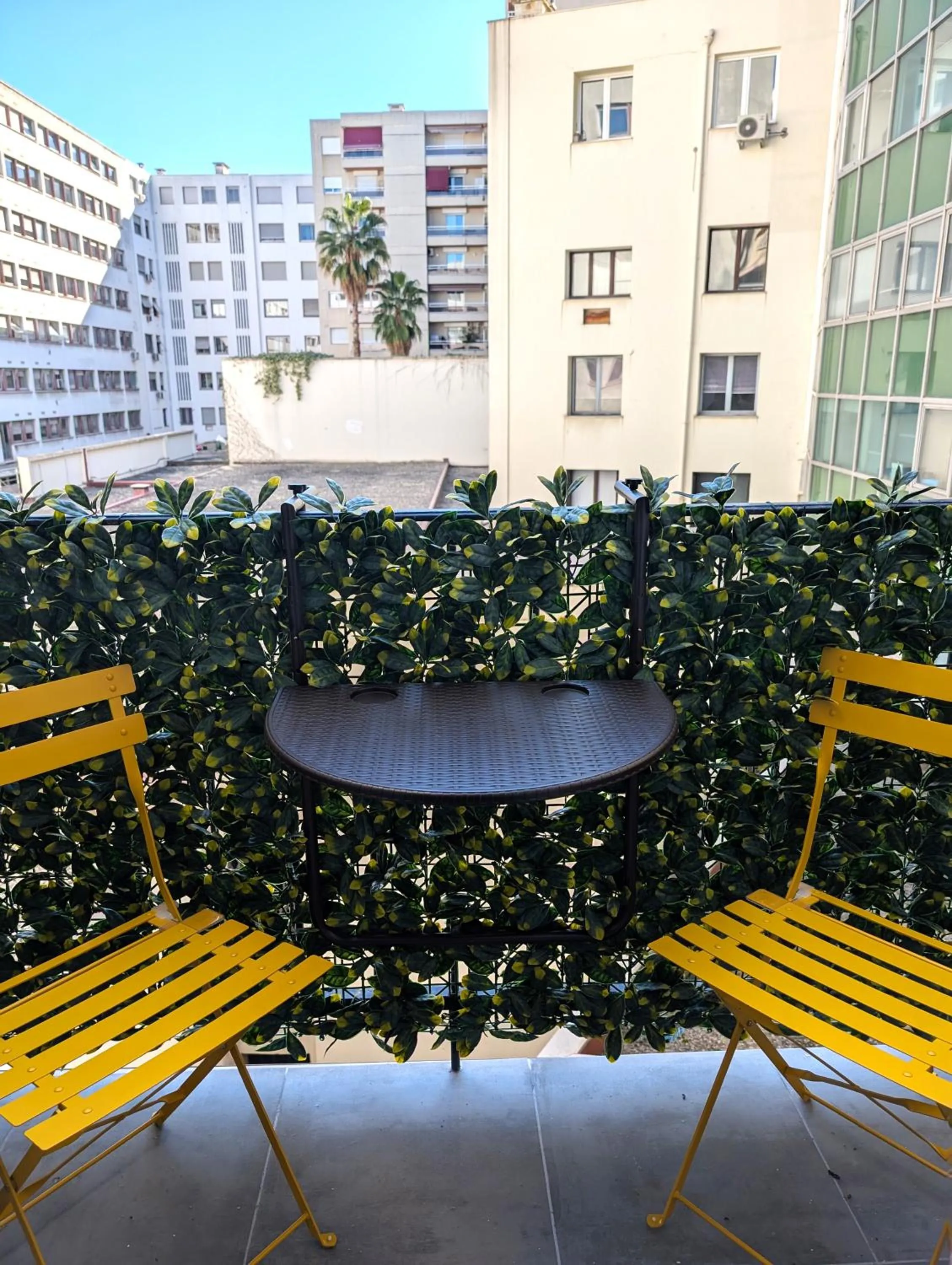 Inner courtyard view in H33 Hôtel