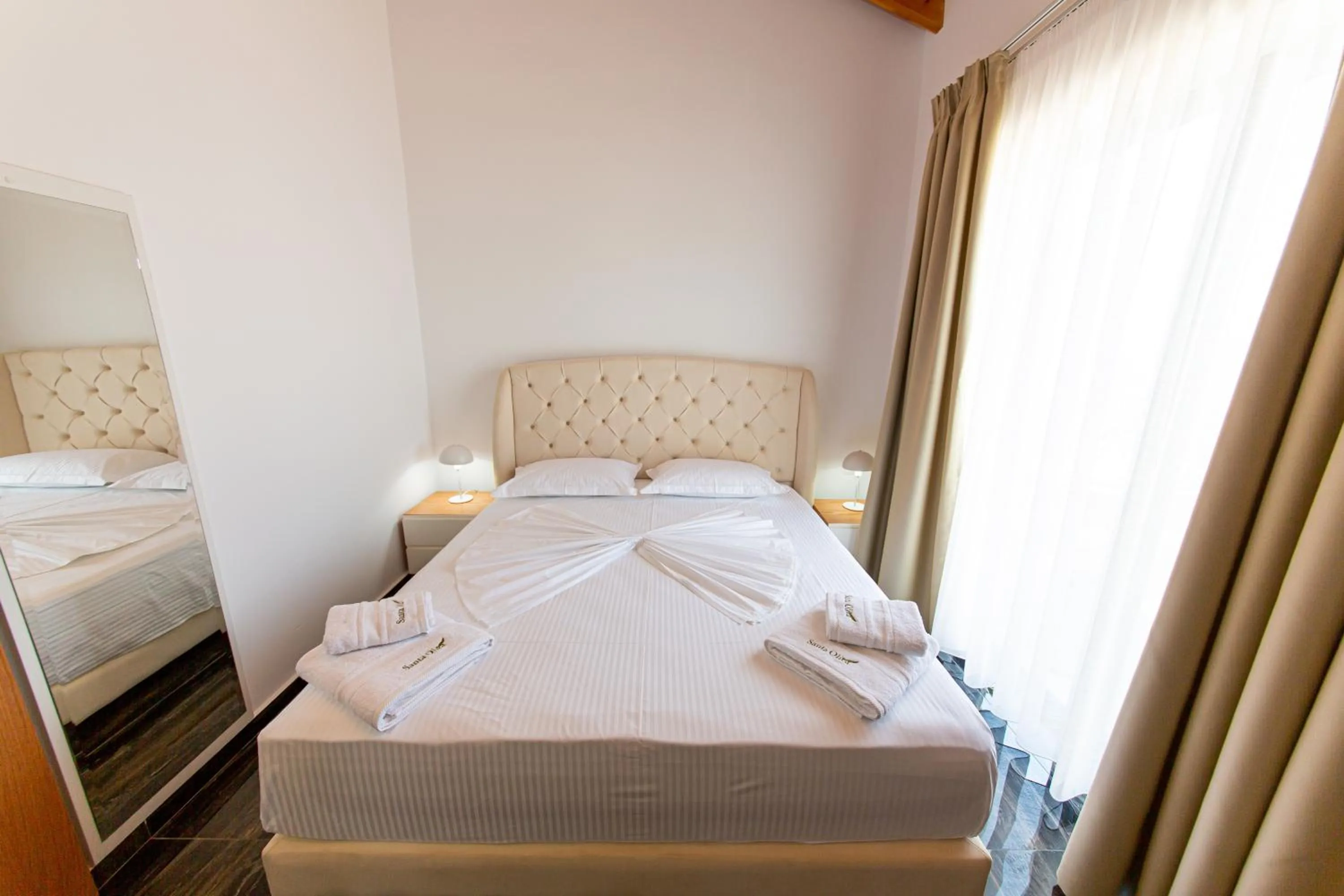 Photo of the whole room, Bed in Santa Oliva Suites