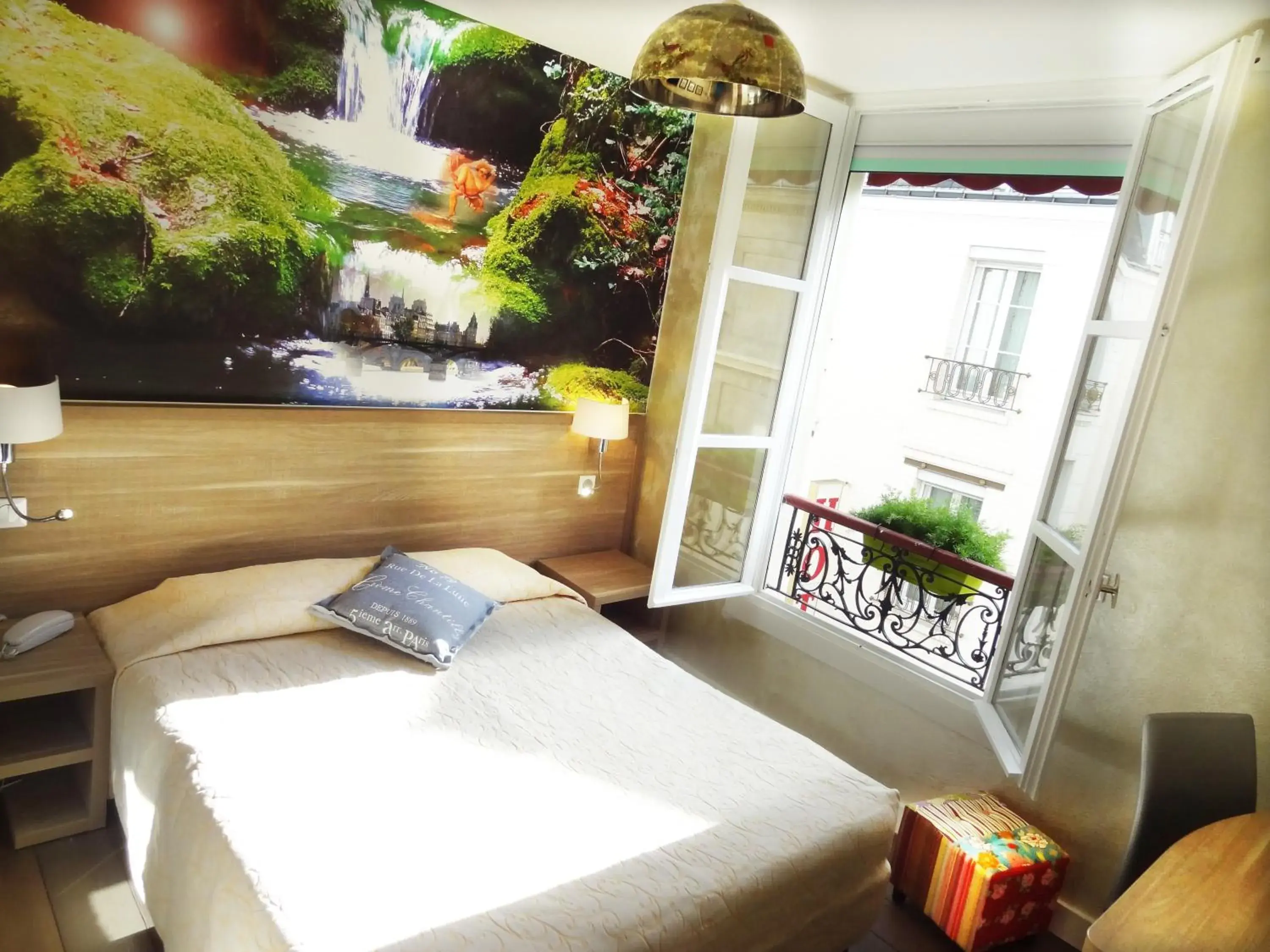 Twin Room in Amélie Hotel Twin Room in Amélie Hotel