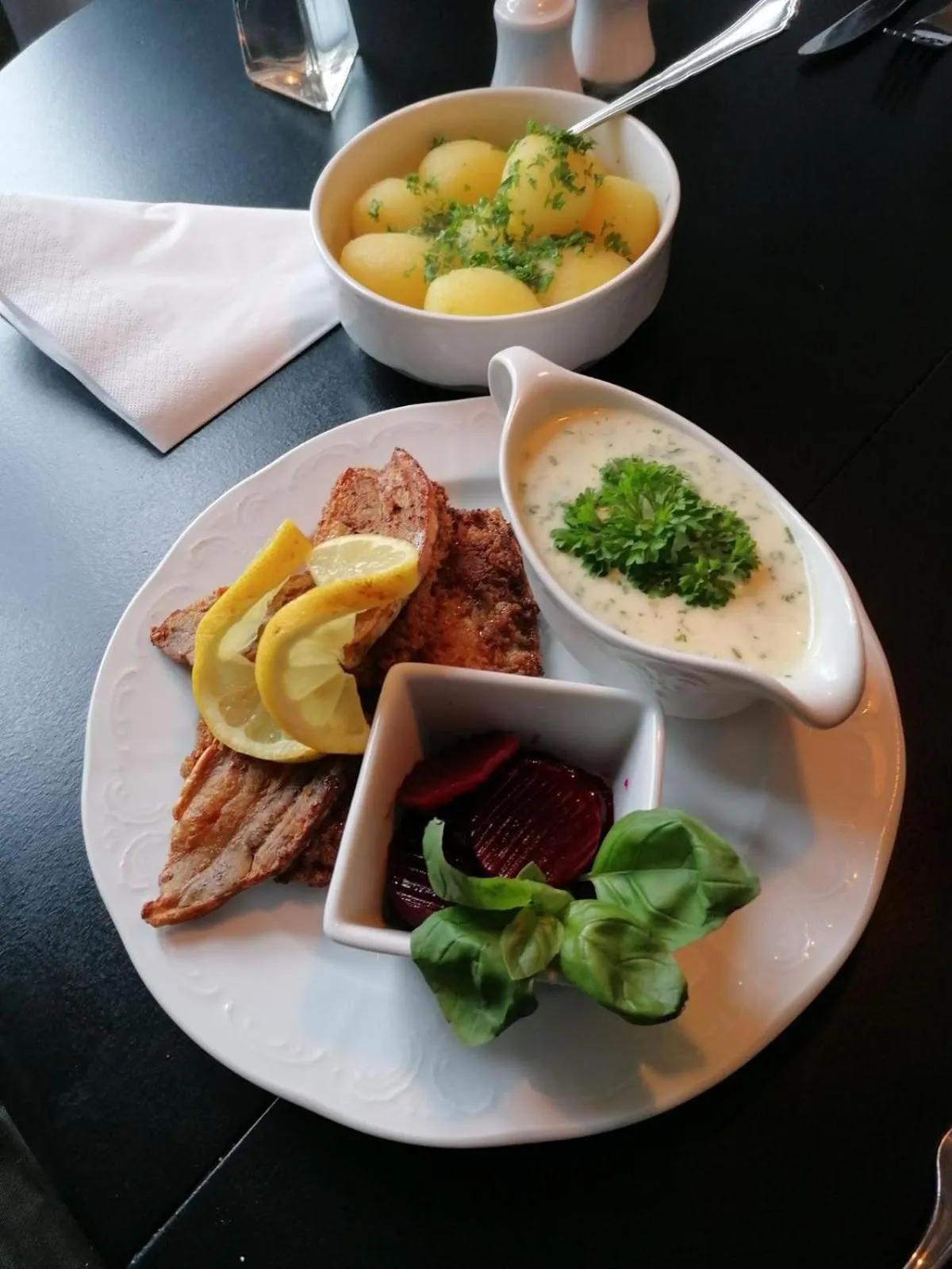 Restaurant/places to eat in Døstrup Landevejskro & Motel