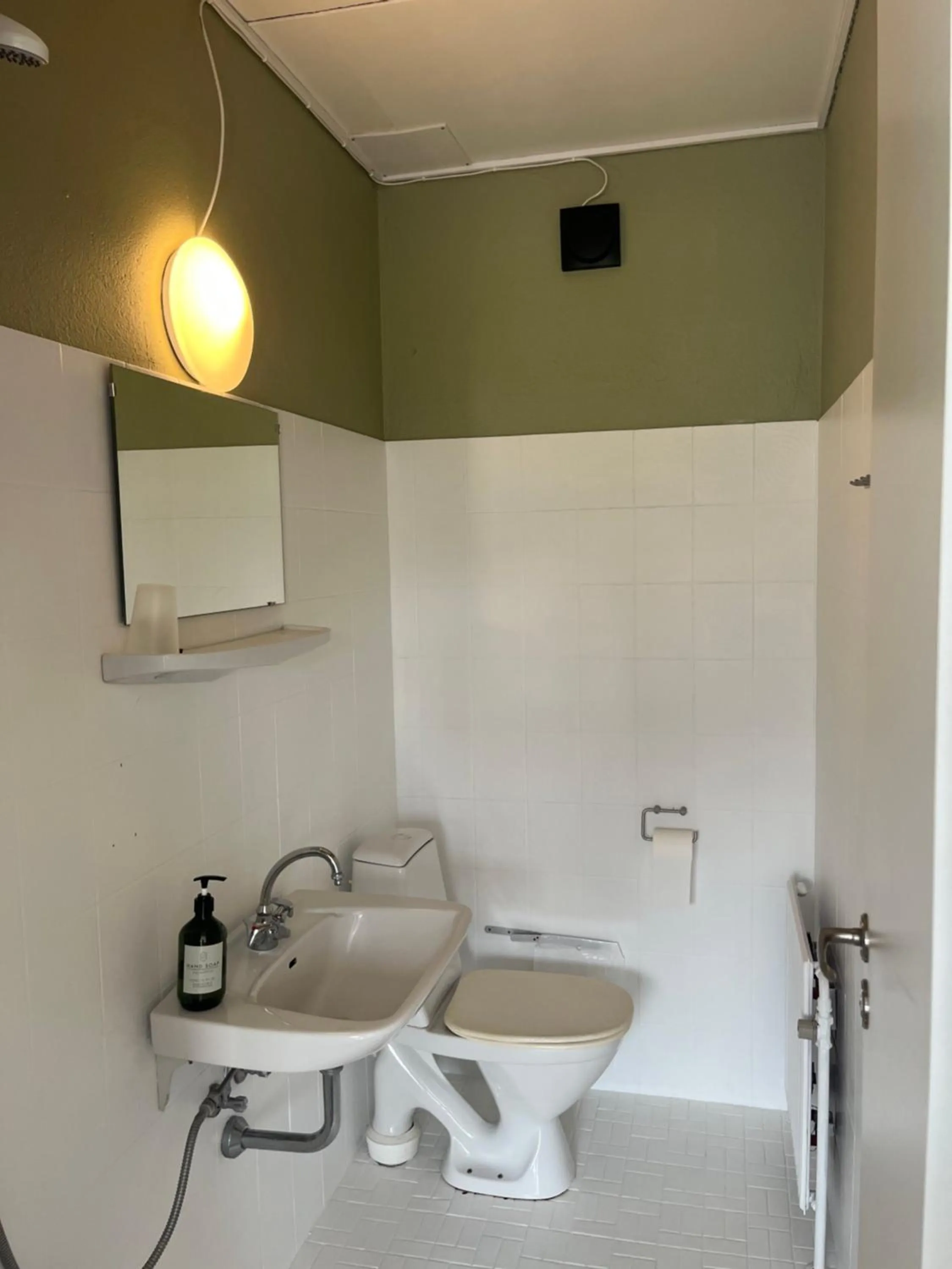 Shower in Døstrup Landevejskro & Motel