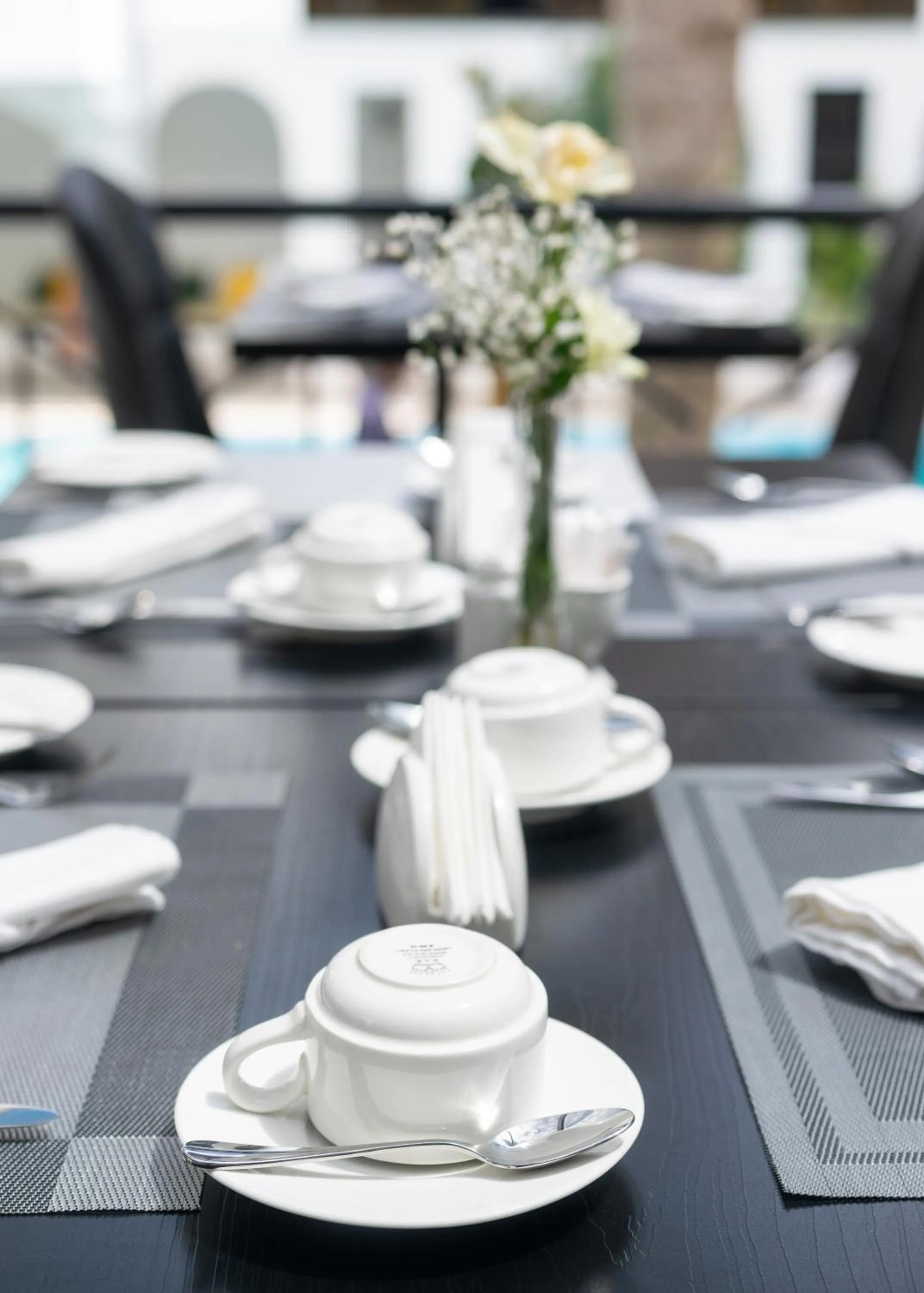 Restaurant/places to eat in CySuites Apartment Hotel