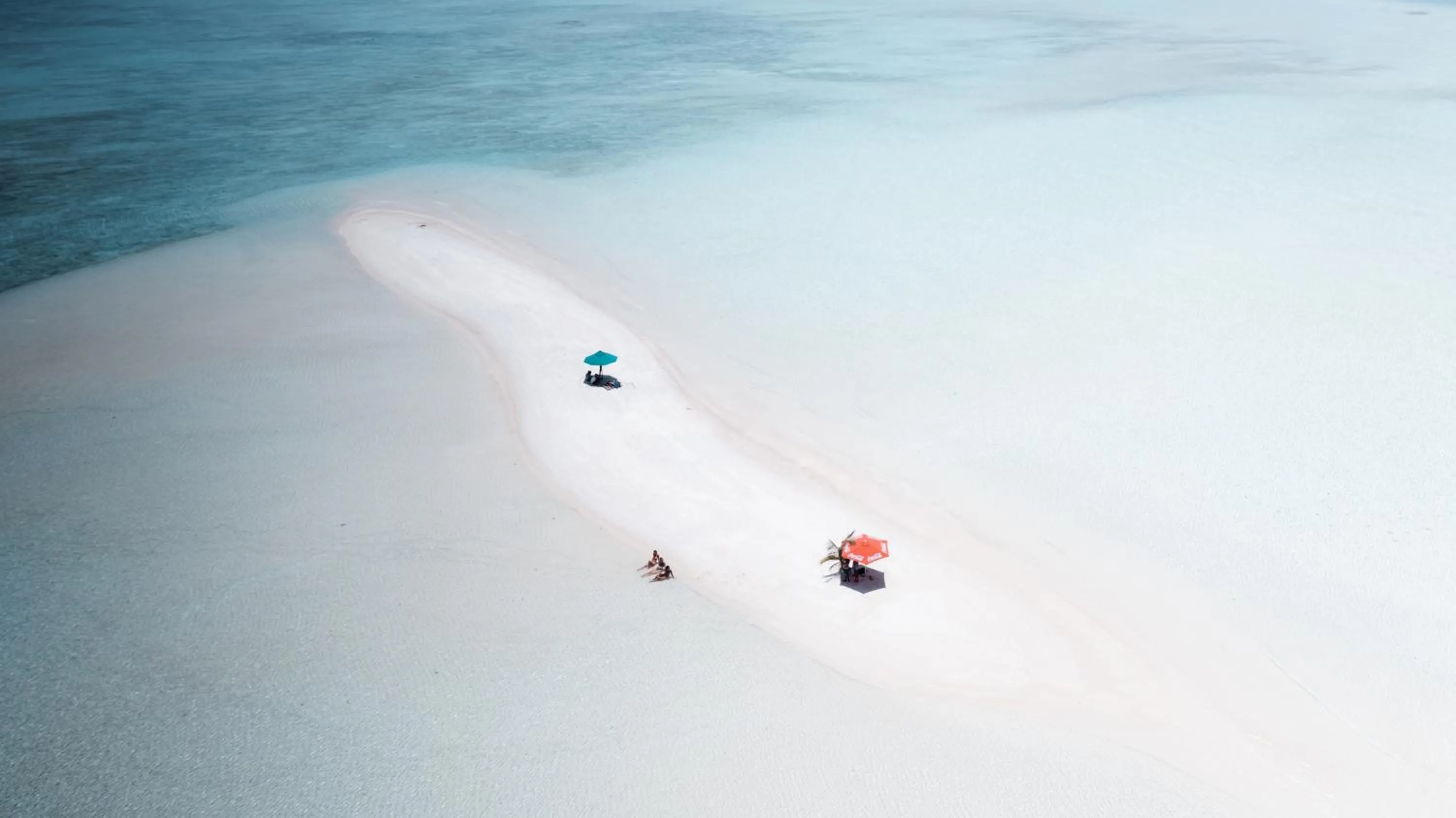Snorkeling in Dream Inn at Thulusdhoo