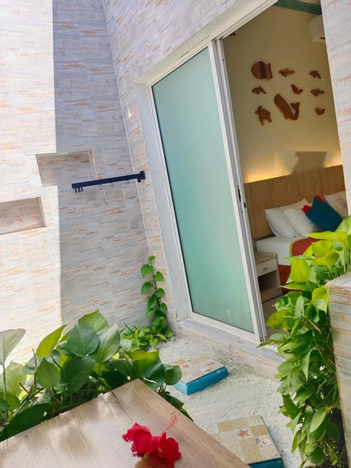 Shower in Dream Inn at Thulusdhoo