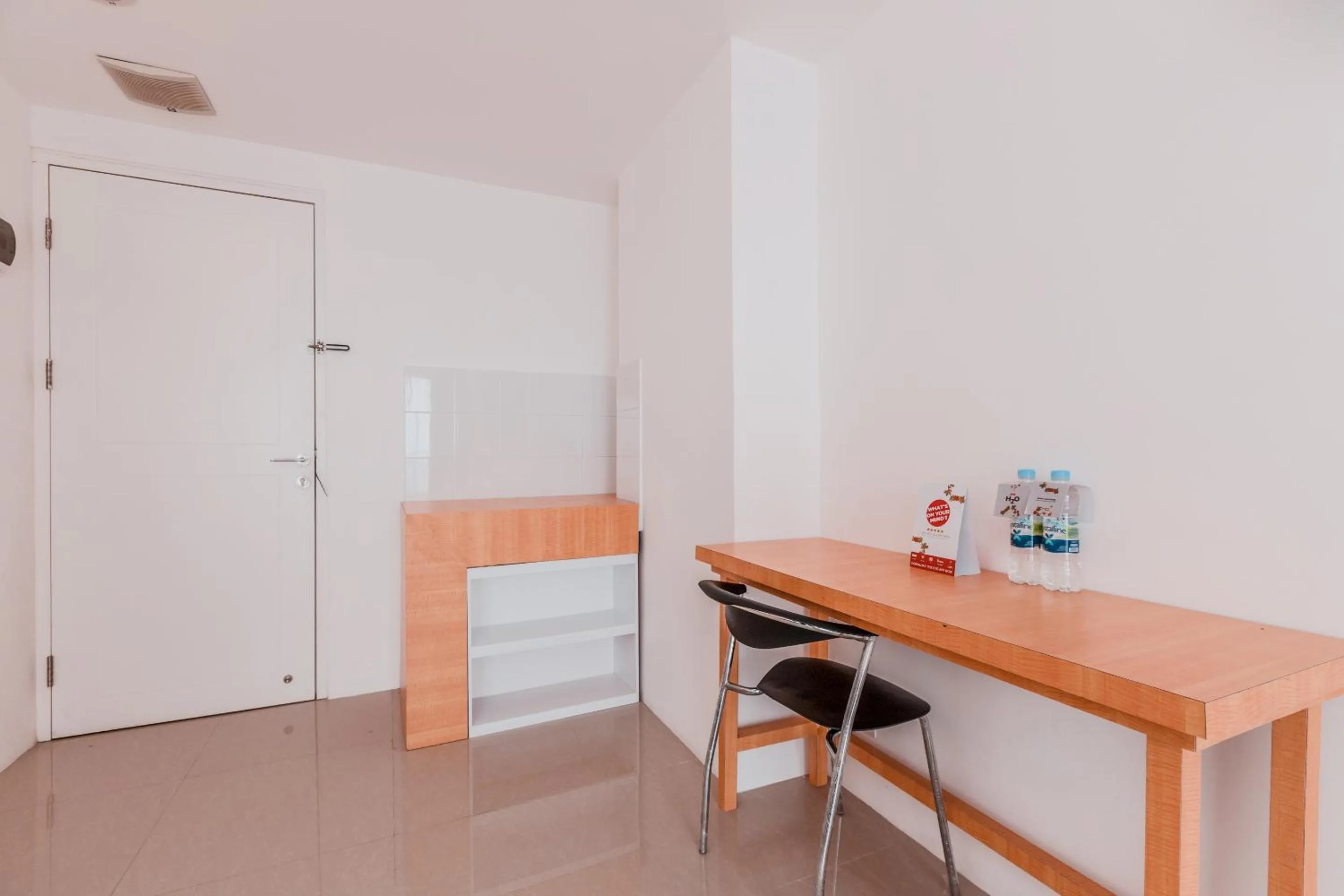 Drinks, Kitchen/Kitchenette in OYO Flagship 766 Prima Orchard