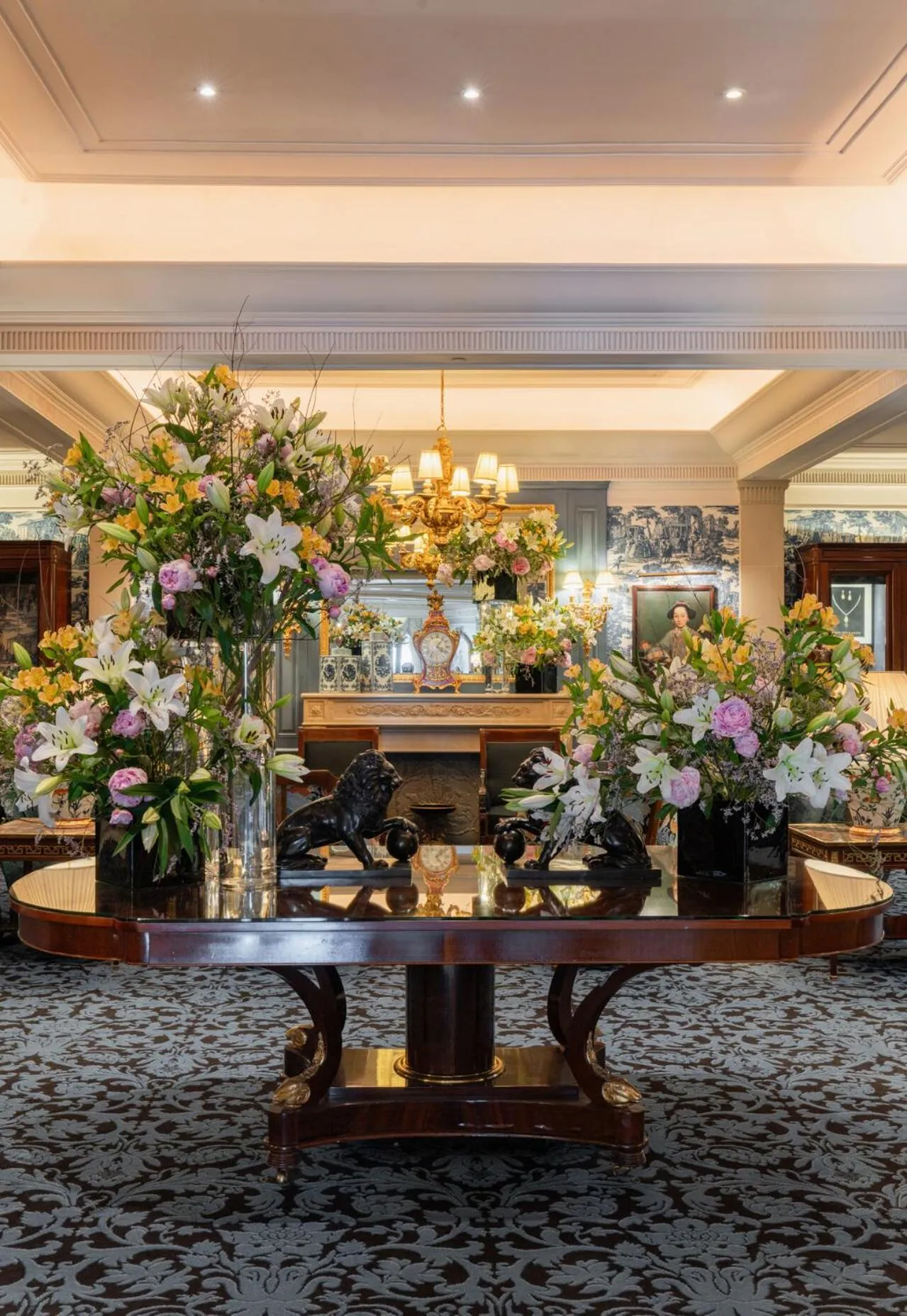 Decorative detail in Four Seasons Hotel des Bergues Geneva