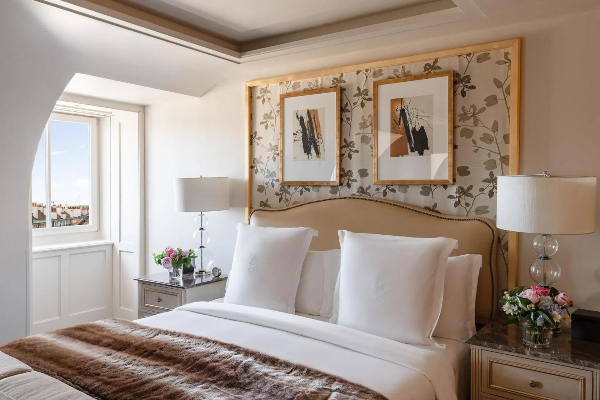Bed in Four Seasons Hotel des Bergues Geneva