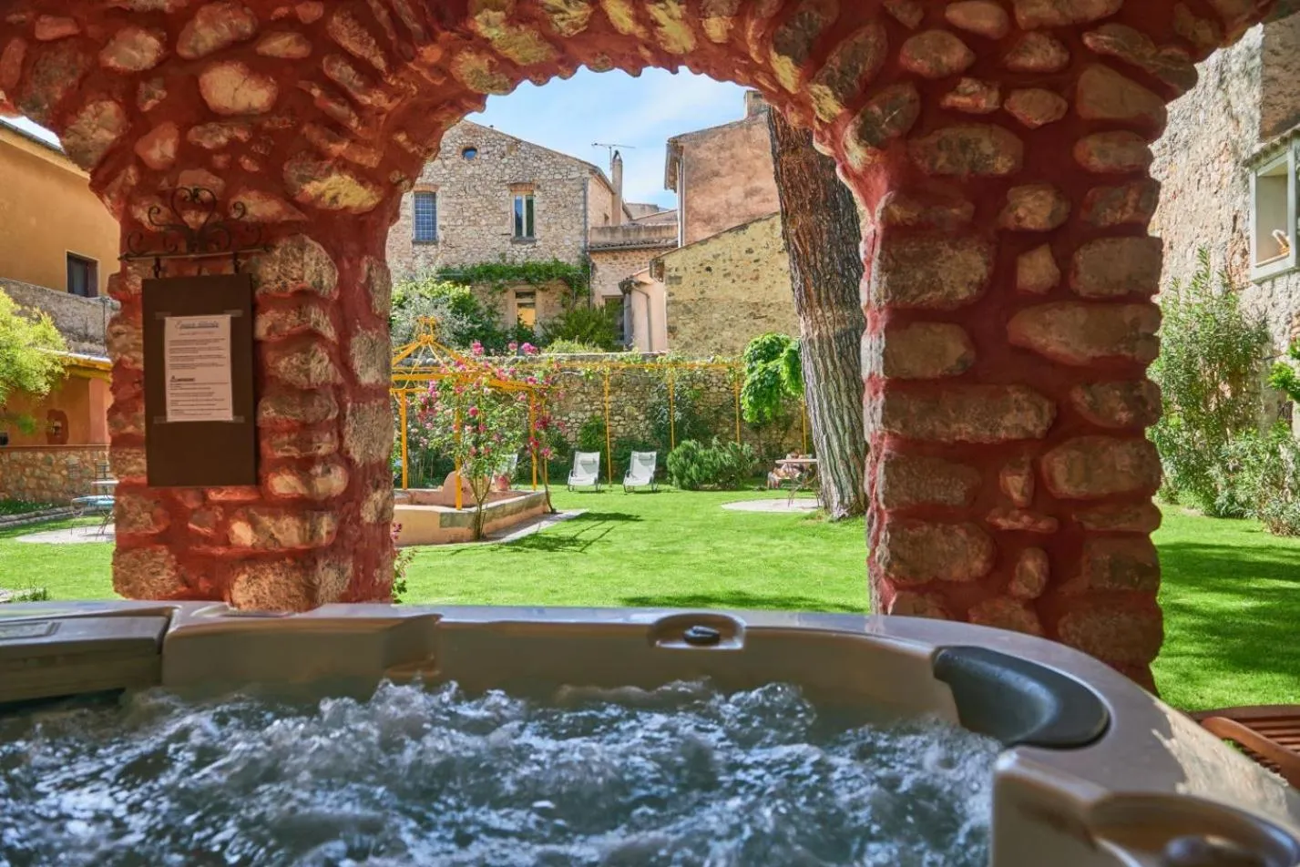 Spring in Les Arcades Le Lion D'or