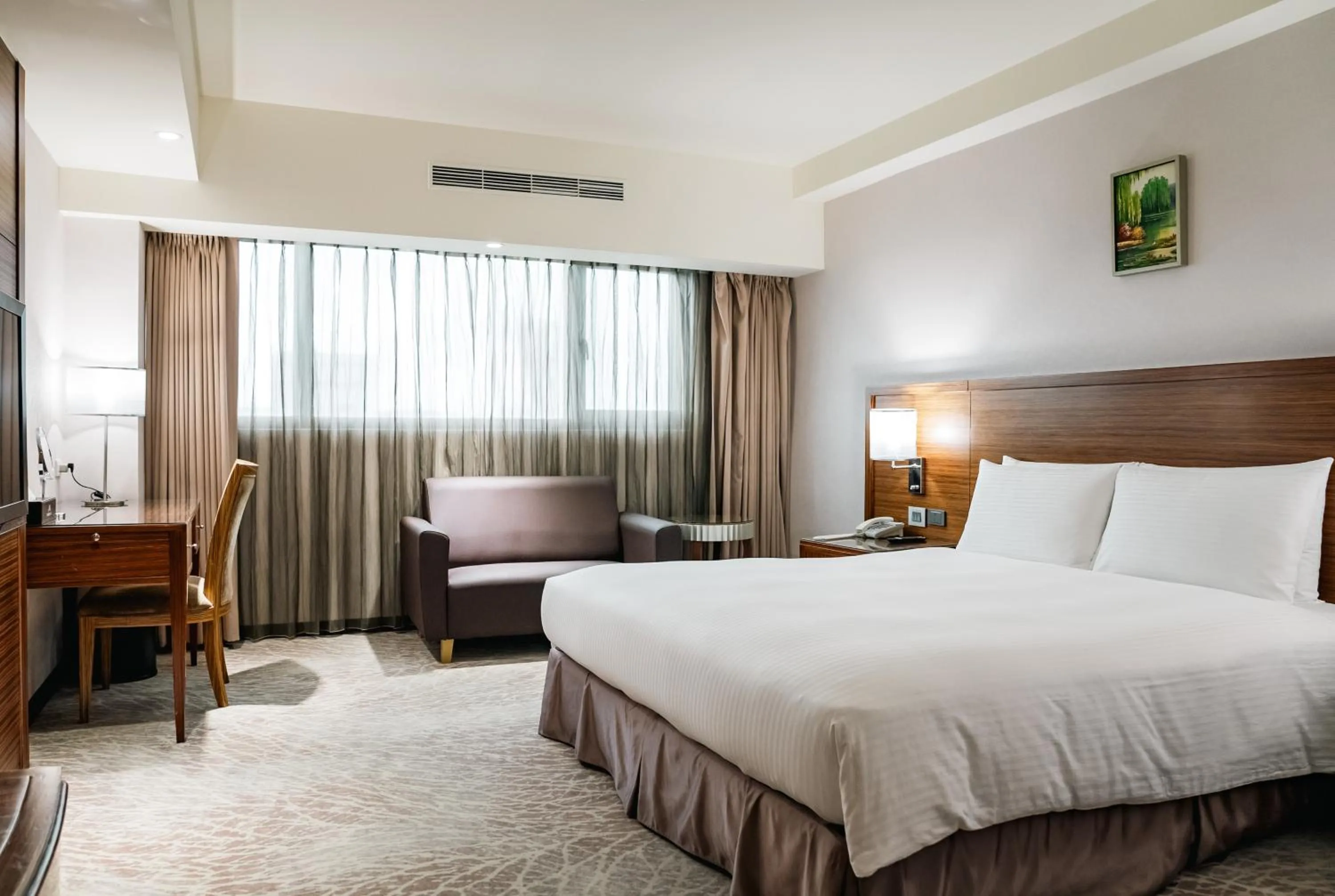 Bedroom, Bed in Arsma Hotel