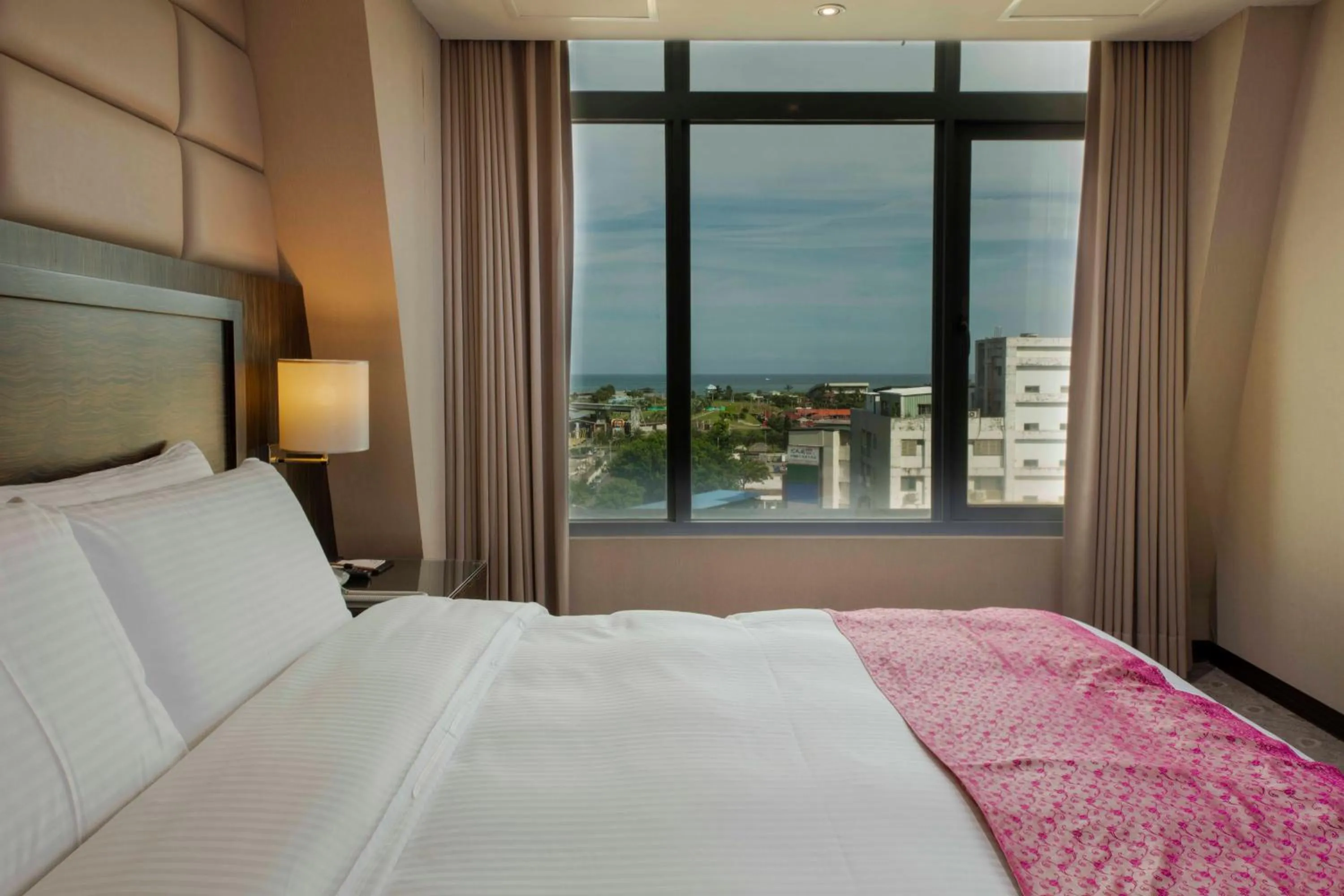 Sea view, Bed in Arsma Hotel