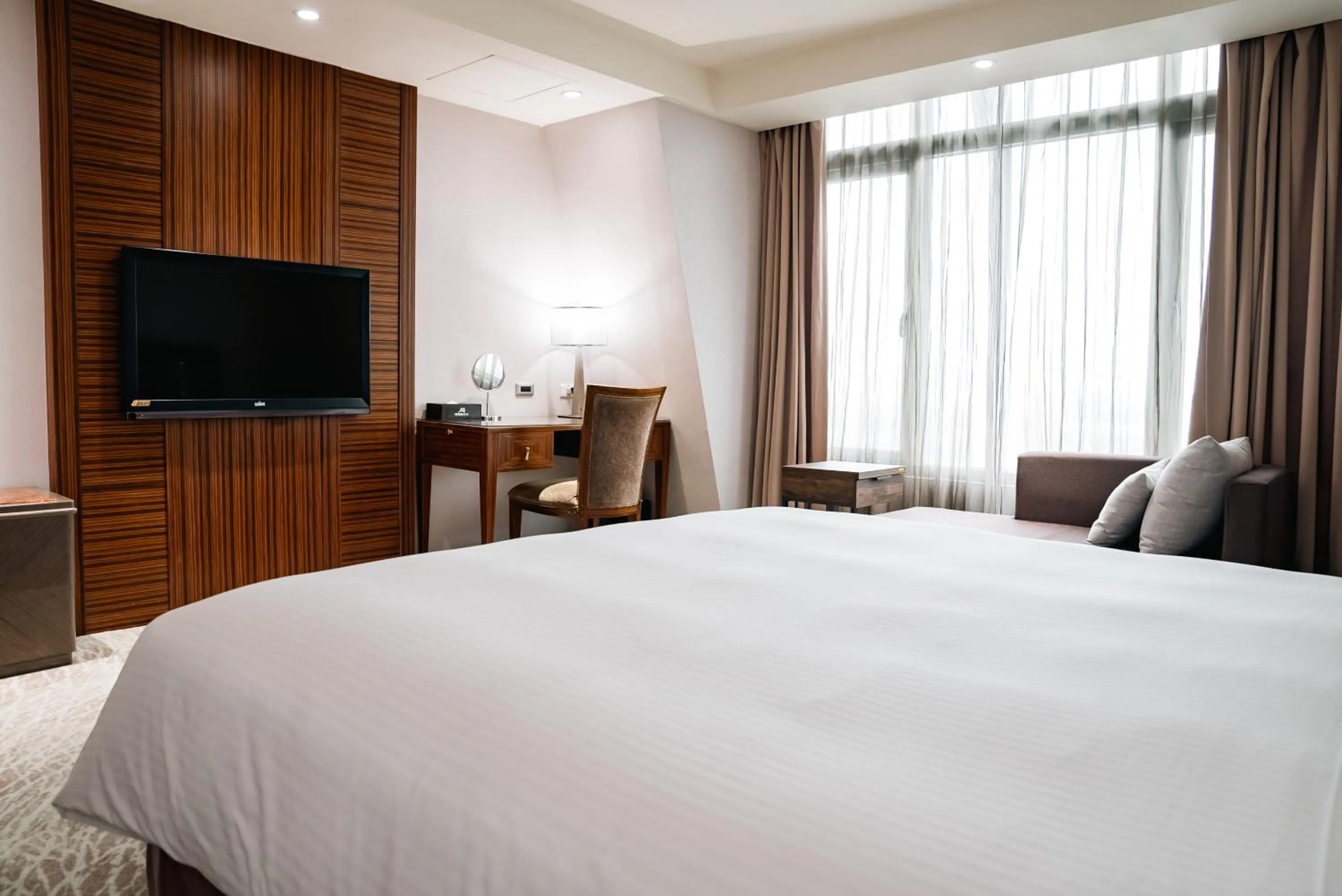 Bedroom, Bed in Arsma Hotel