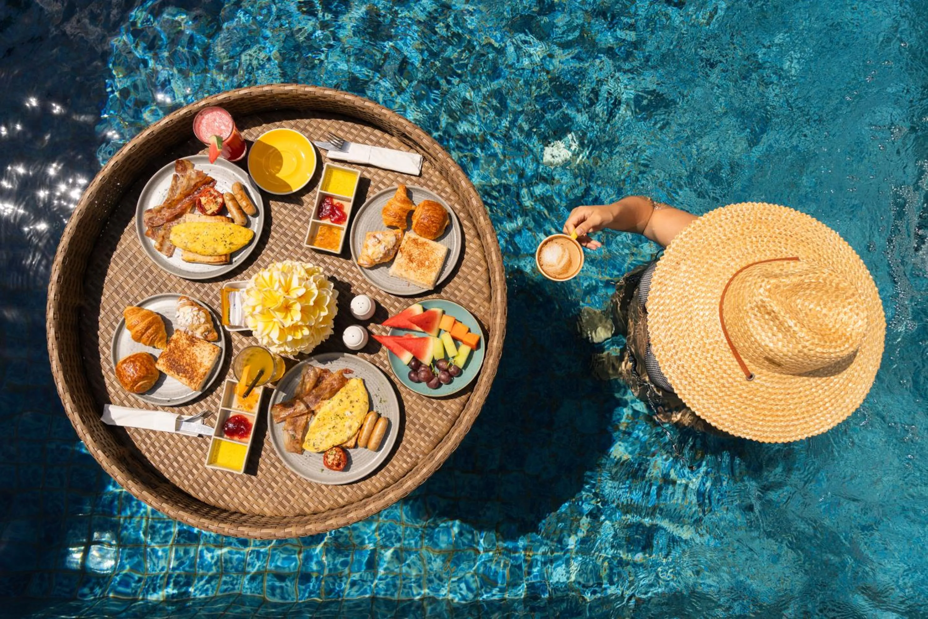 Food and drinks in Royal Suites at The Bandha