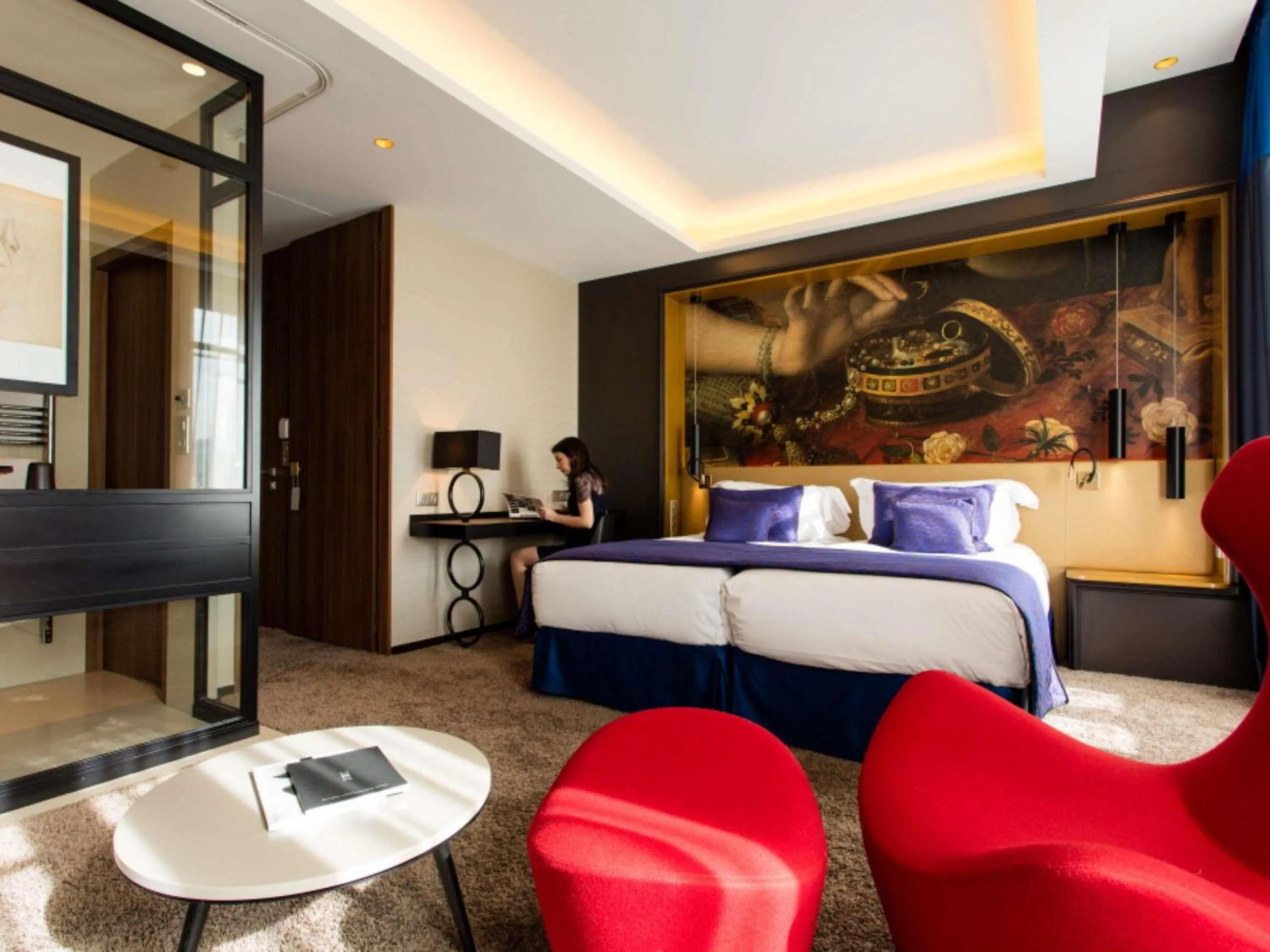 Bedroom, Bed in Grand Hôtel La Cloche Dijon - MGallery Collection